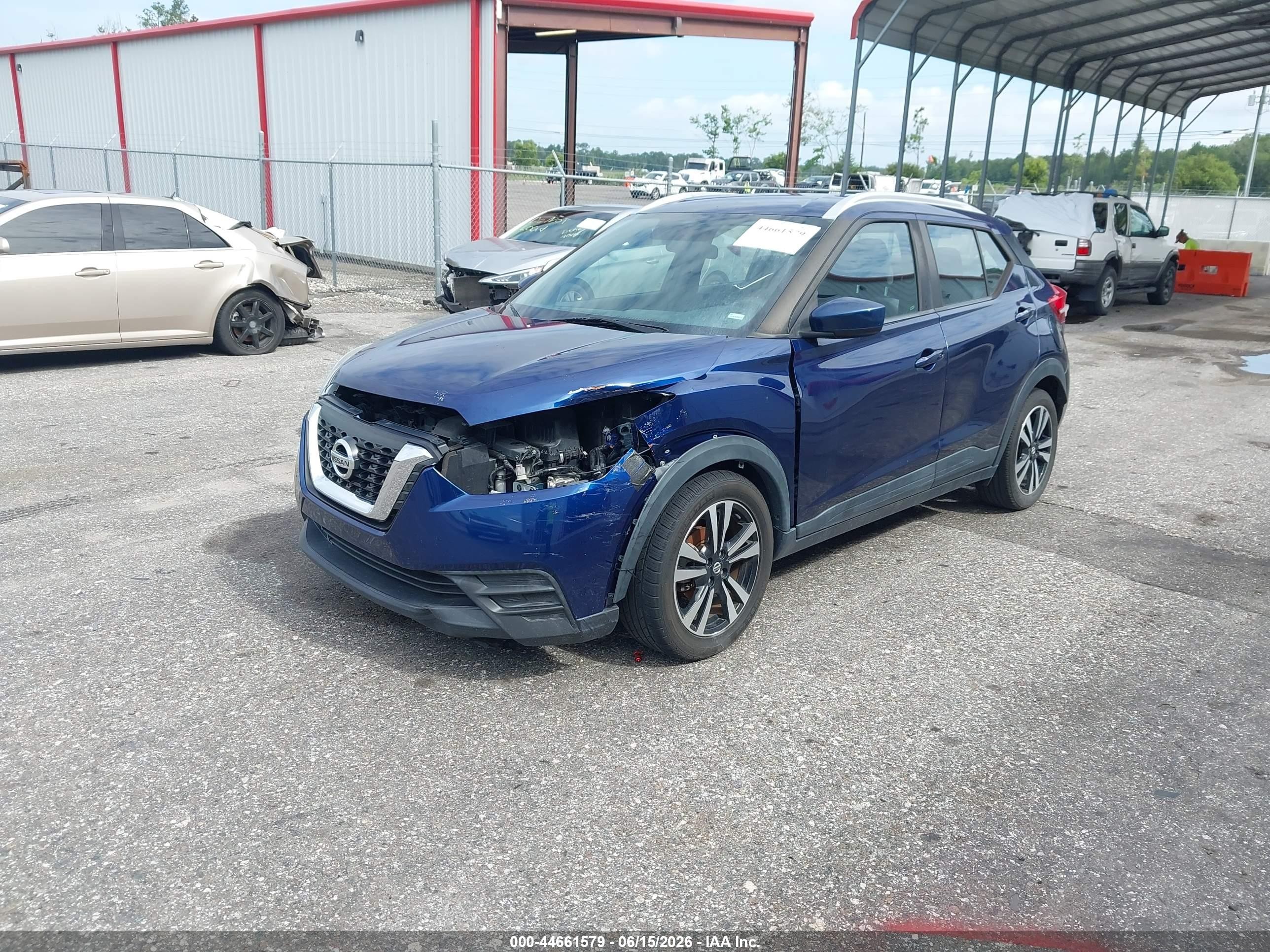 2019 Nissan Kicks Sv Blue vin: 3N1CP5CU4KL547964
