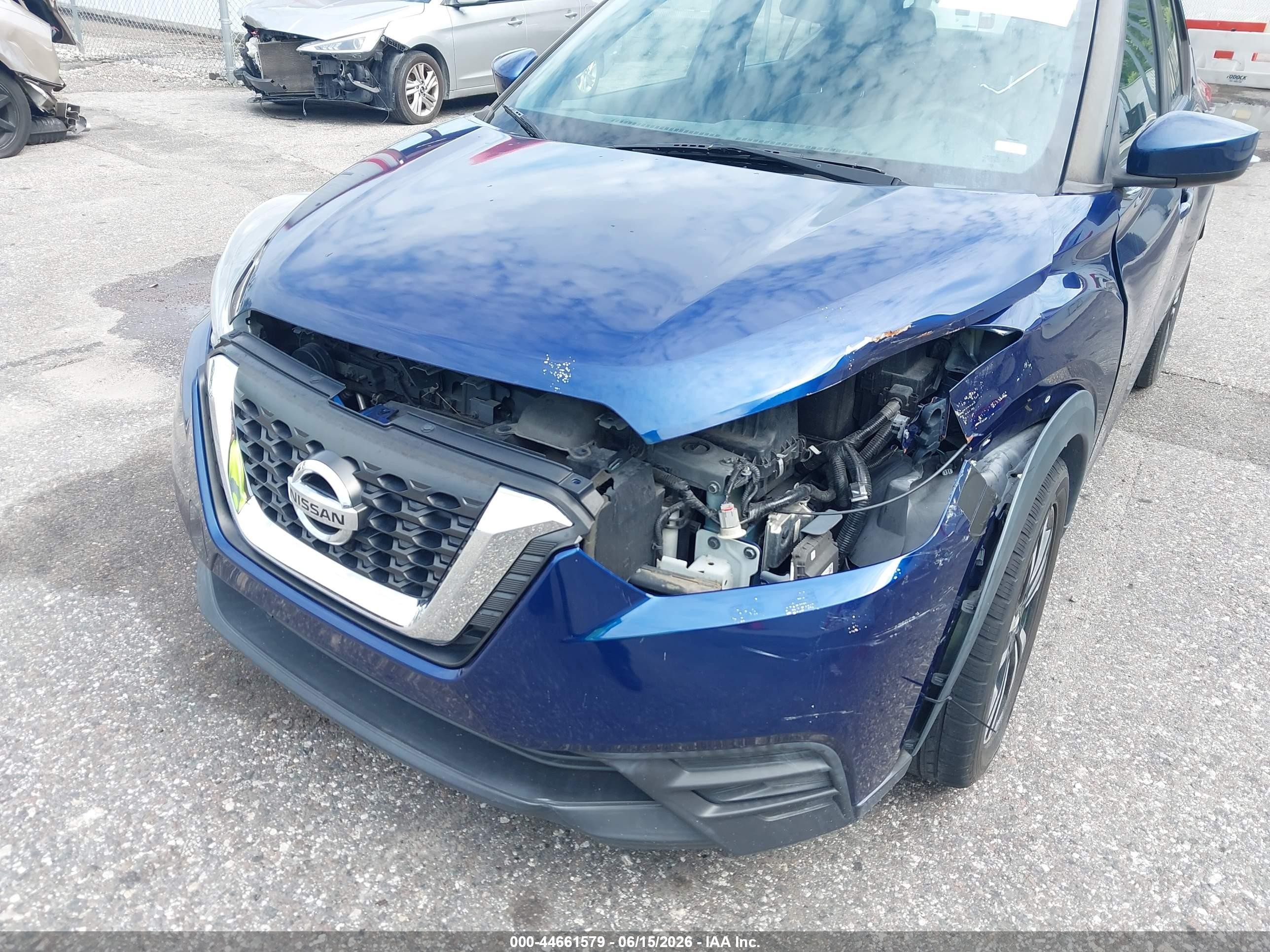 2019 Nissan Kicks Sv Blue vin: 3N1CP5CU4KL547964