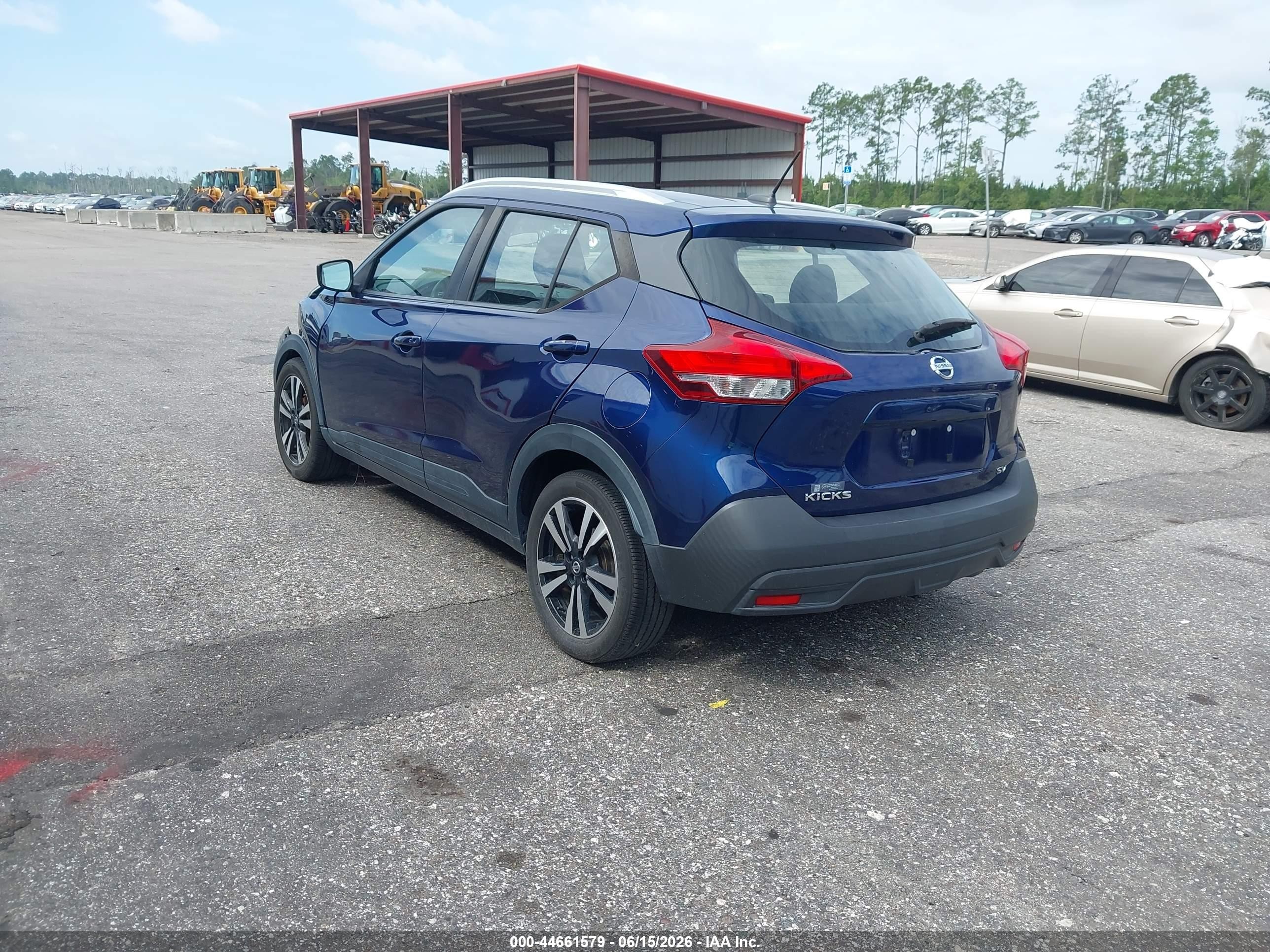2019 Nissan Kicks Sv Blue vin: 3N1CP5CU4KL547964