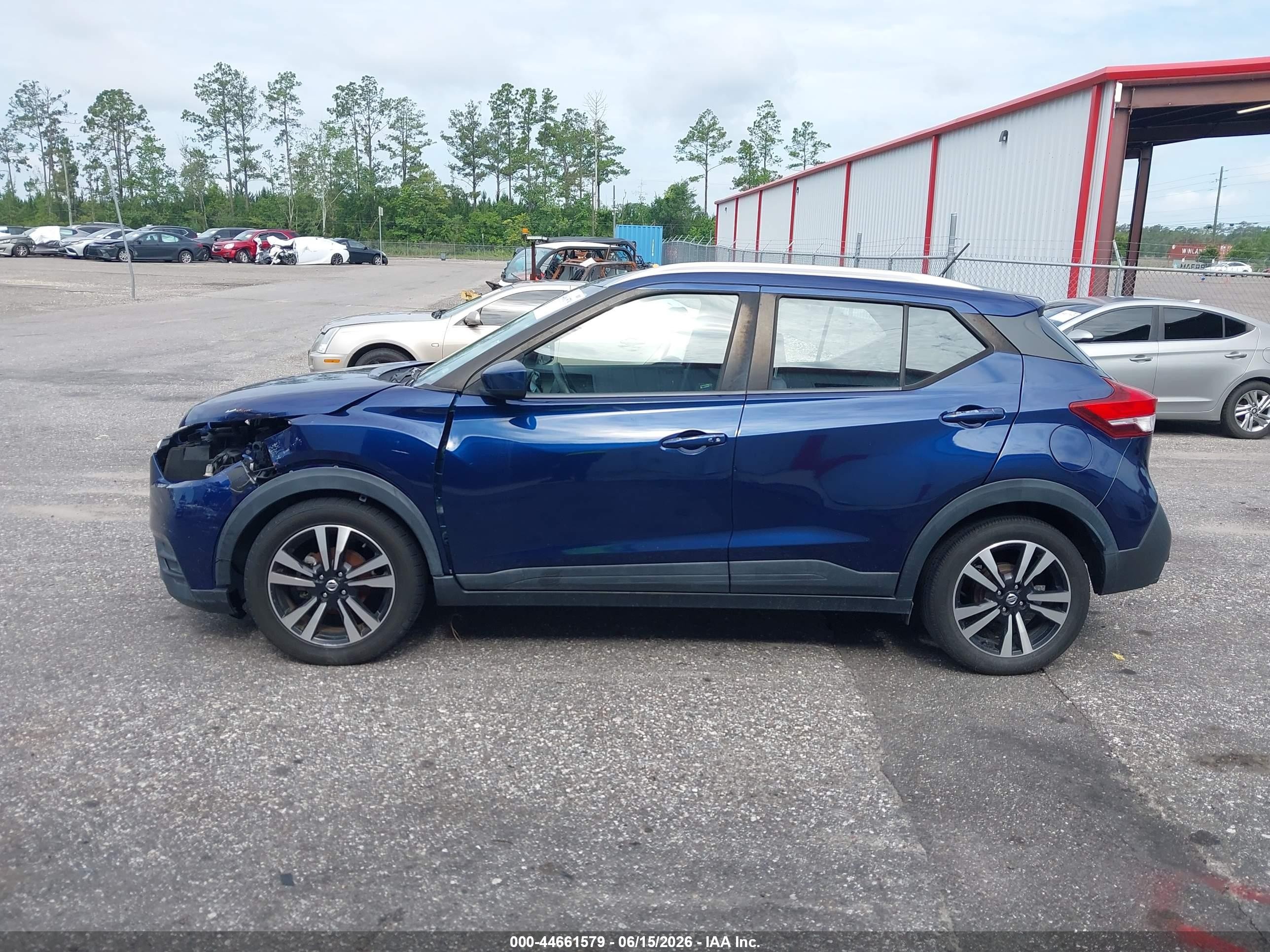 2019 Nissan Kicks Sv Blue vin: 3N1CP5CU4KL547964