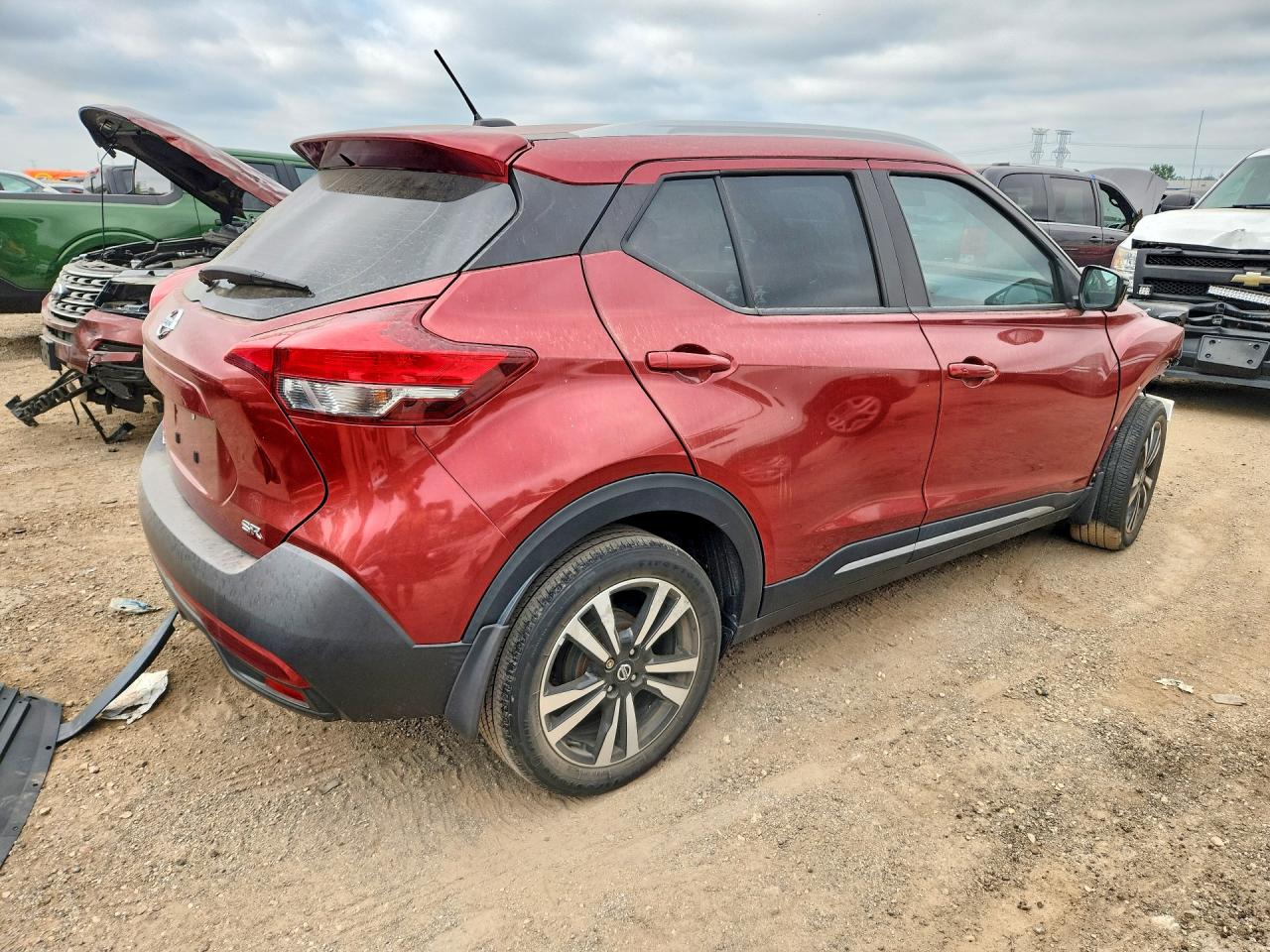 2019 Nissan Kicks Sr Red vin: 3N1CP5CU4KL556020