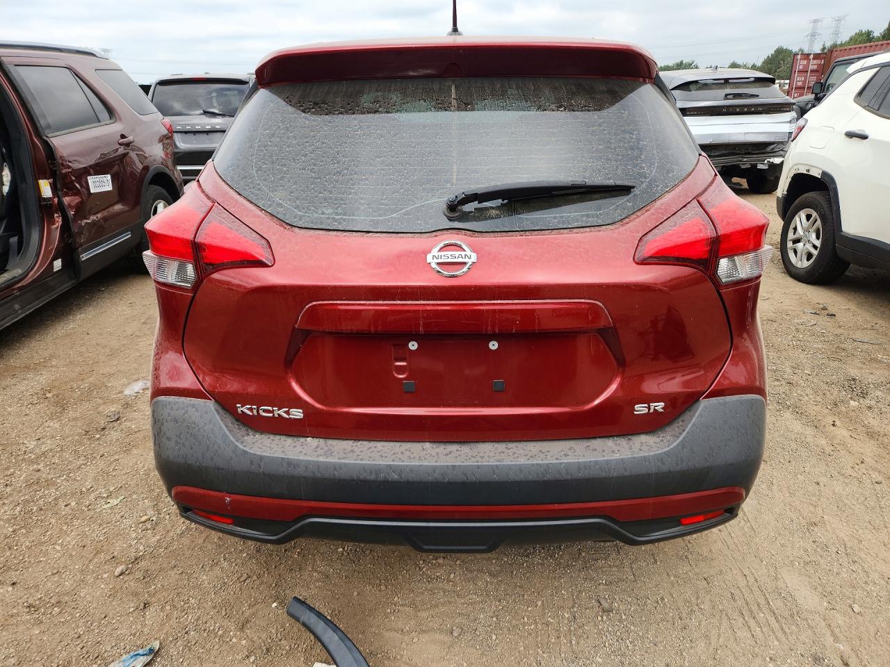 2019 Nissan Kicks Sr Red vin: 3N1CP5CU4KL556020