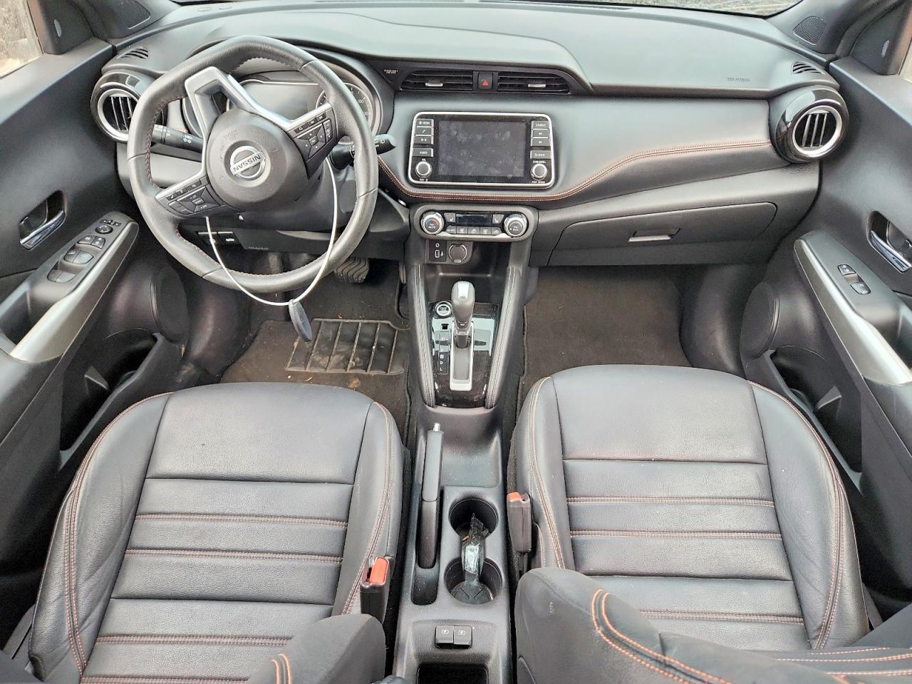 2019 Nissan Kicks Sr Red vin: 3N1CP5CU4KL556020