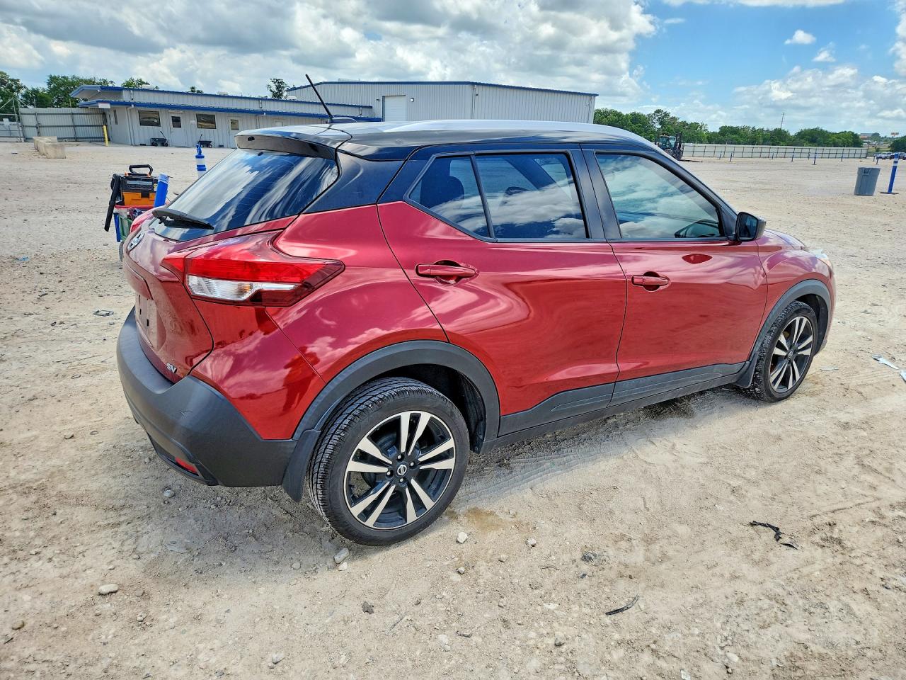 2019 Nissan Kicks Sv Red vin: 3N1CP5CU5KL520434