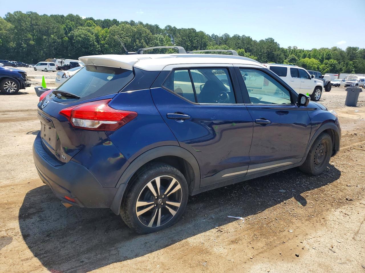 2018 Nissan Kicks Sr Blue vin: 3N1CP5CU6JL509134