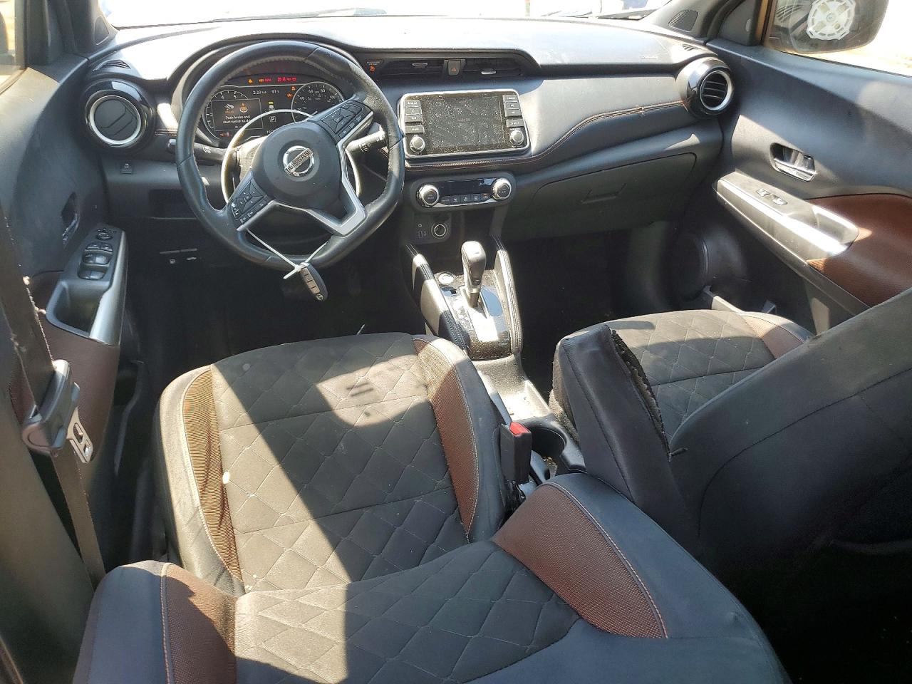 2018 Nissan Kicks Sr Blue vin: 3N1CP5CU6JL509134
