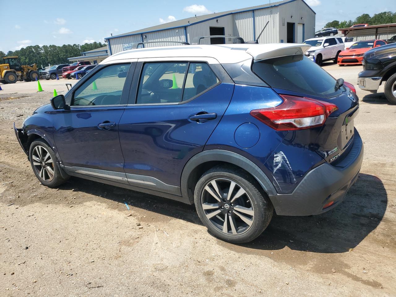 2018 Nissan Kicks Sr Blue vin: 3N1CP5CU6JL509134