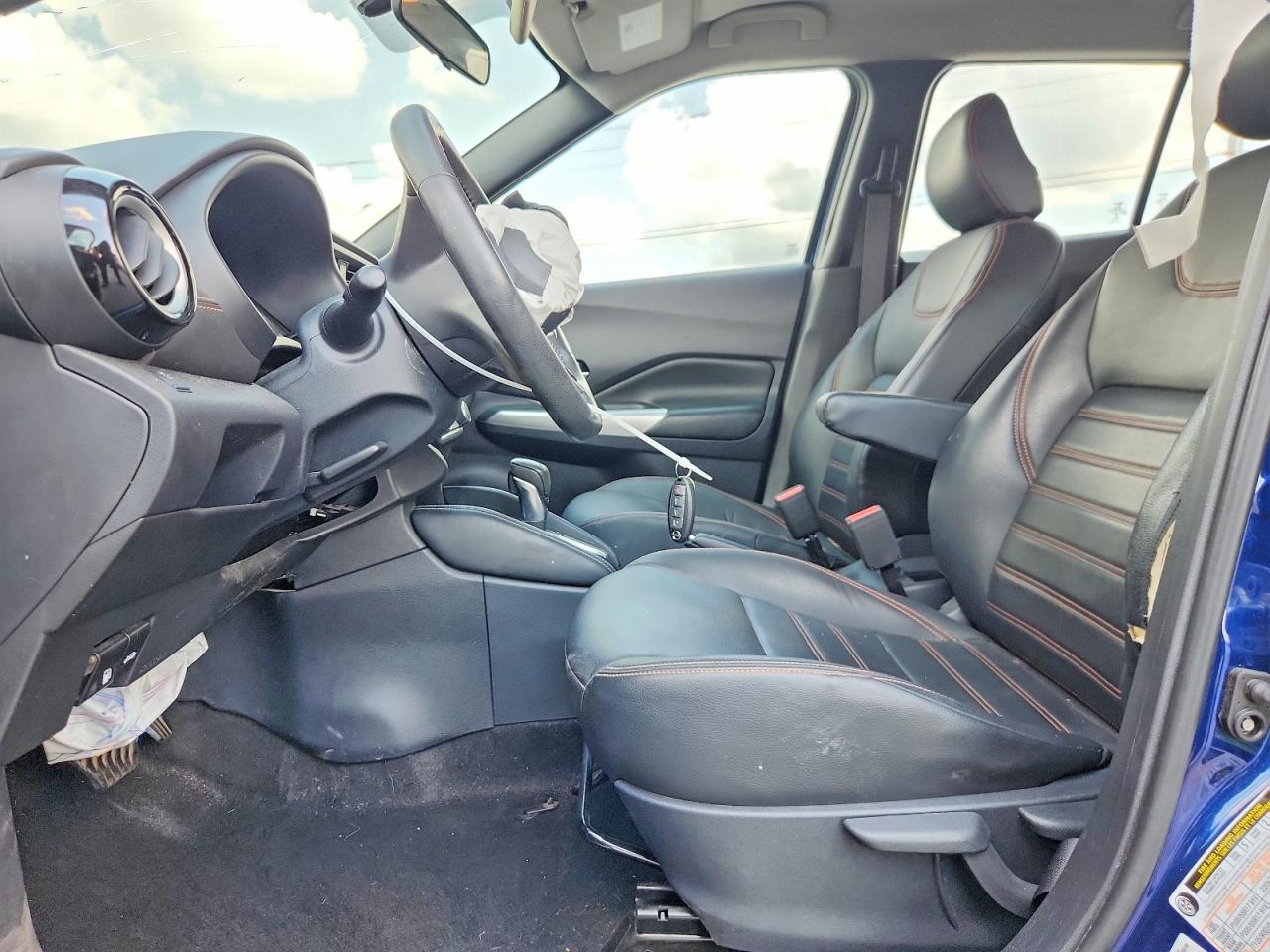2019 Nissan Kicks Sr Blue vin: 3N1CP5CU6KL554804