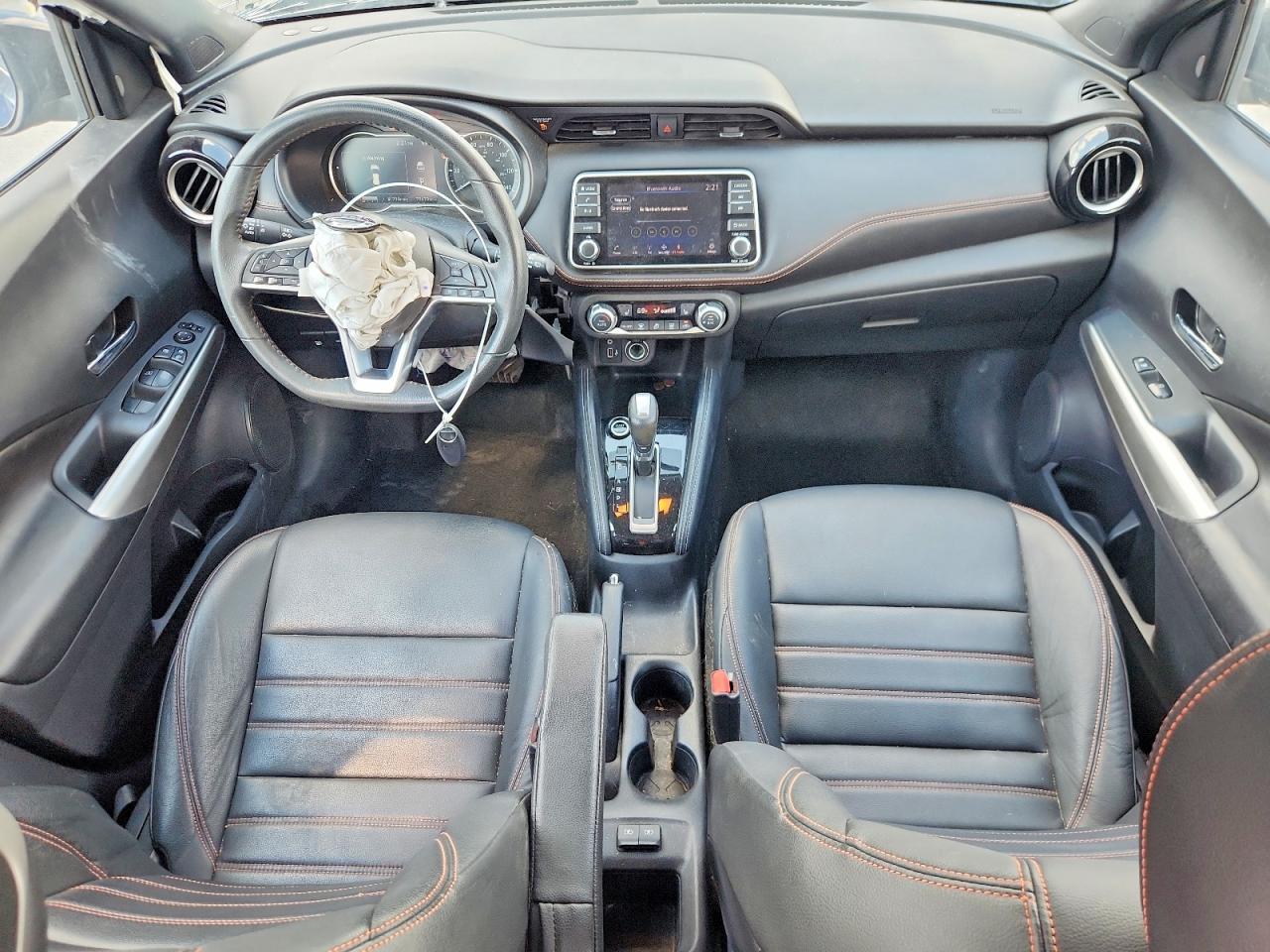 2019 Nissan Kicks Sr Blue vin: 3N1CP5CU6KL554804