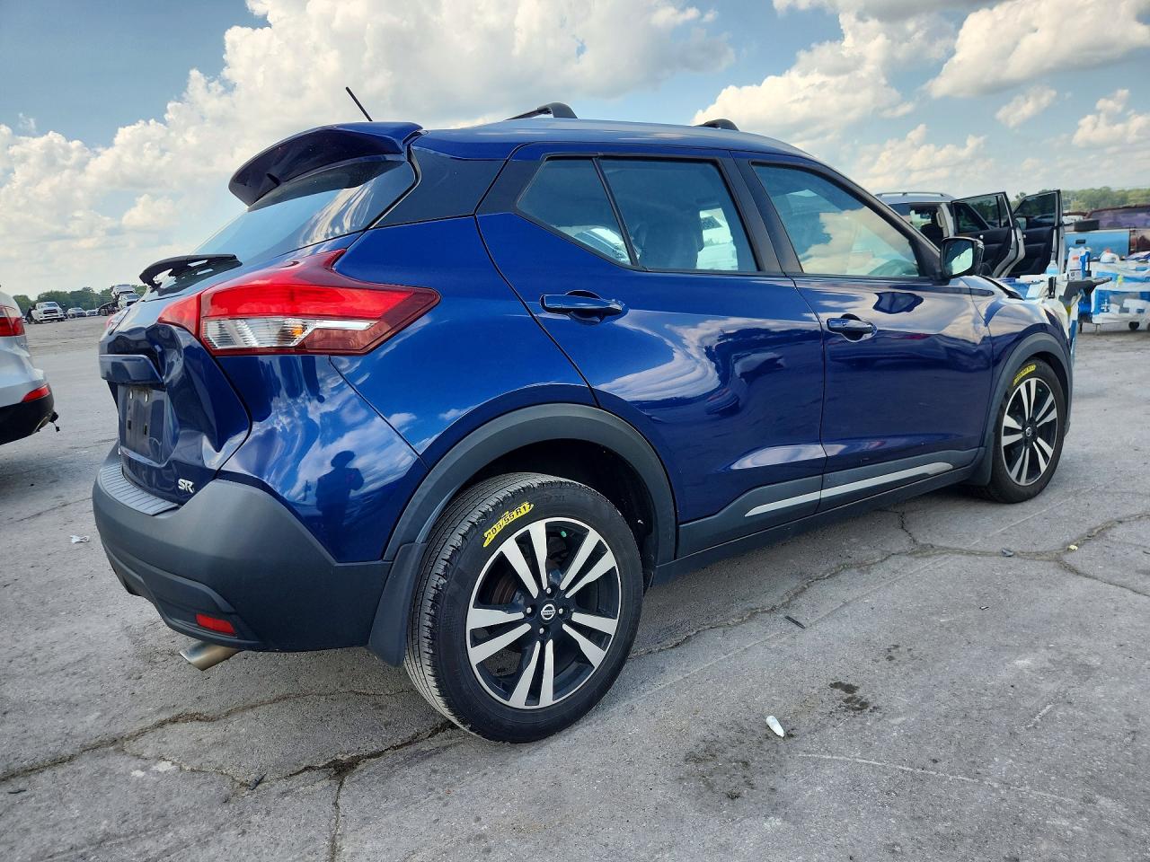 2019 Nissan Kicks Sr Blue vin: 3N1CP5CU6KL554804