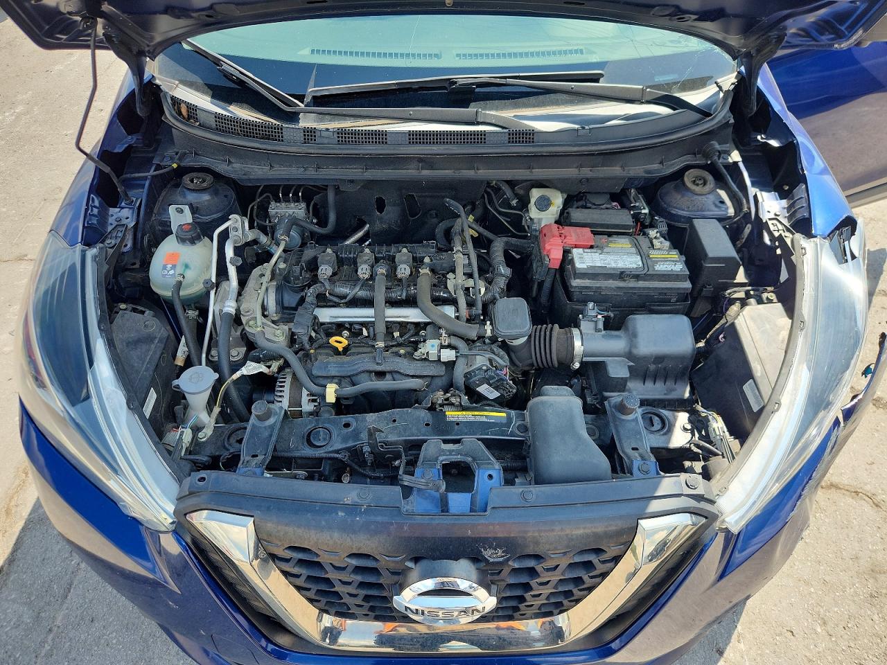 2019 Nissan Kicks Sr Blue vin: 3N1CP5CU6KL554804