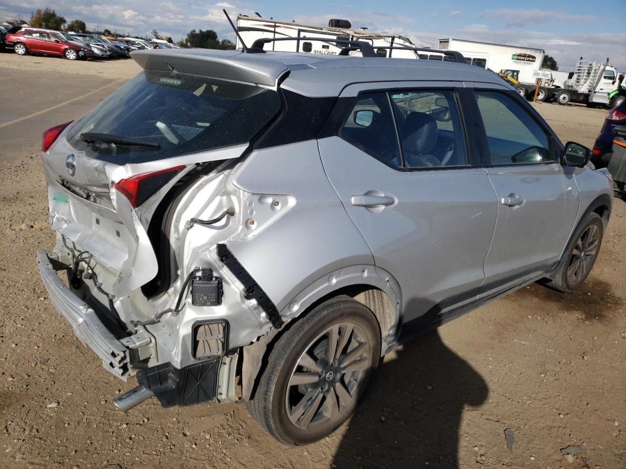 2019 Nissan Kicks S Silver vin: 3N1CP5CU7KL499831