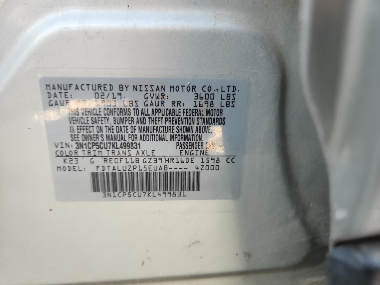 2019 Nissan Kicks Sr Silver vin: 3N1CP5CU7KL499831