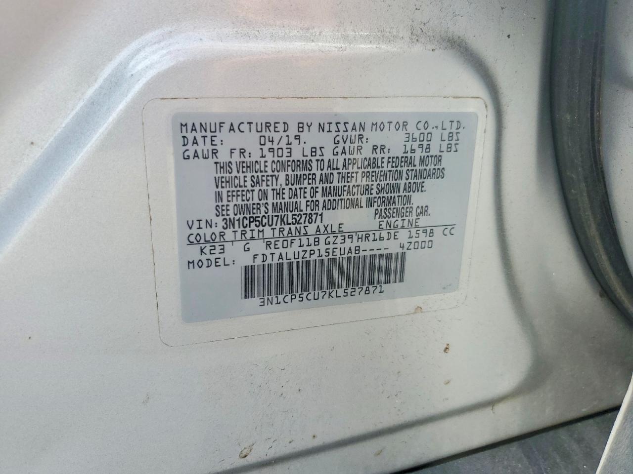 2019 Nissan Kicks Sr Silver vin: 3N1CP5CU7KL527871