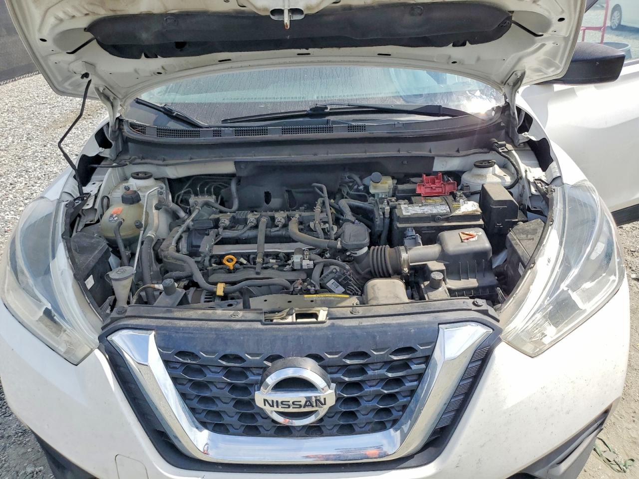 2019 Nissan Kicks S White vin: 3N1CP5CU7KL532360