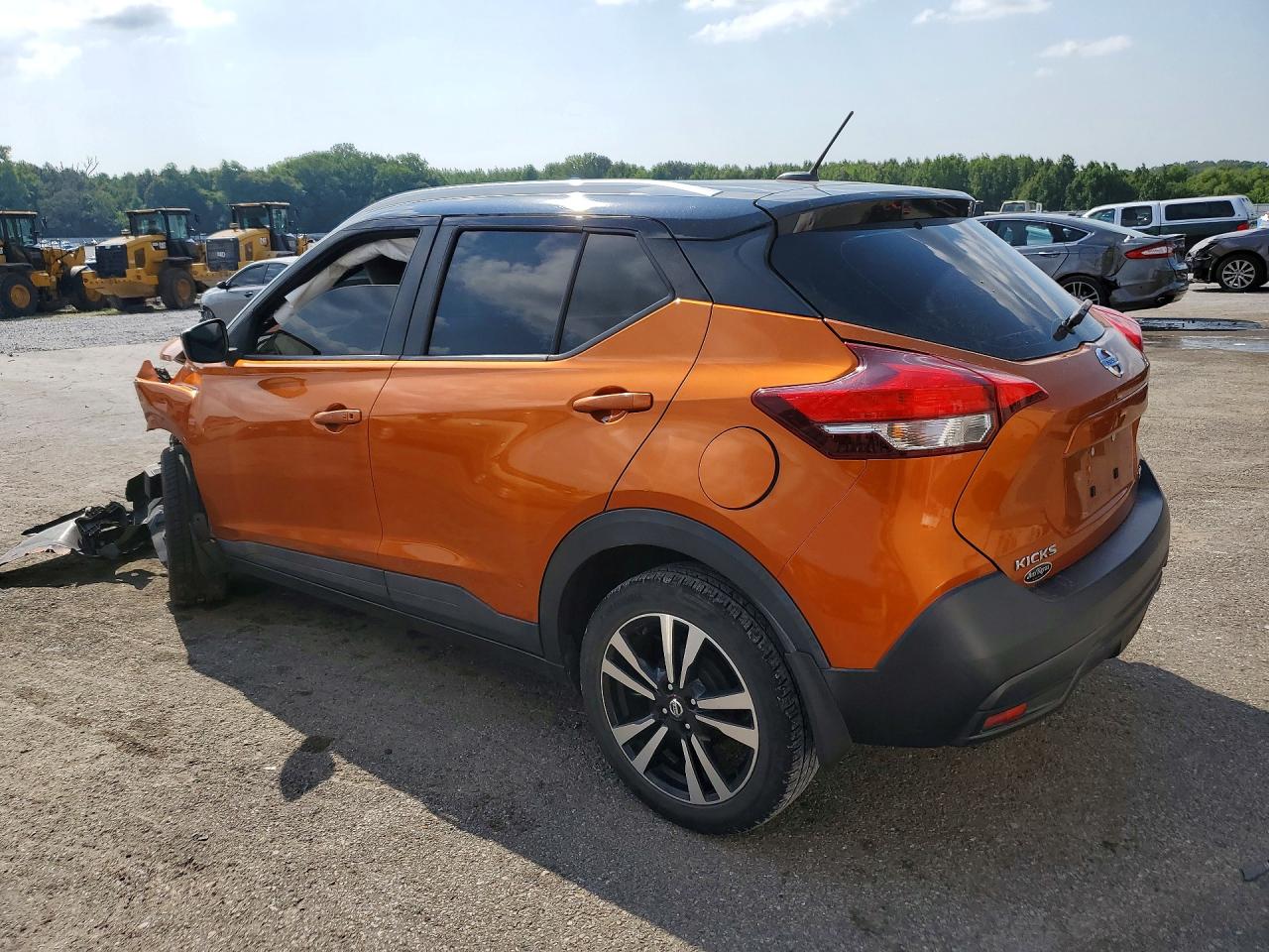 2019 Nissan Kicks Sv Orange vin: 3N1CP5CU8KL515888
