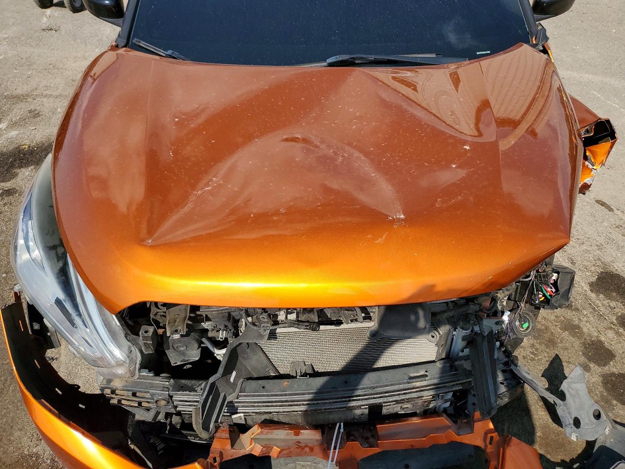 2019 Nissan Kicks Sv Orange vin: 3N1CP5CU8KL515888