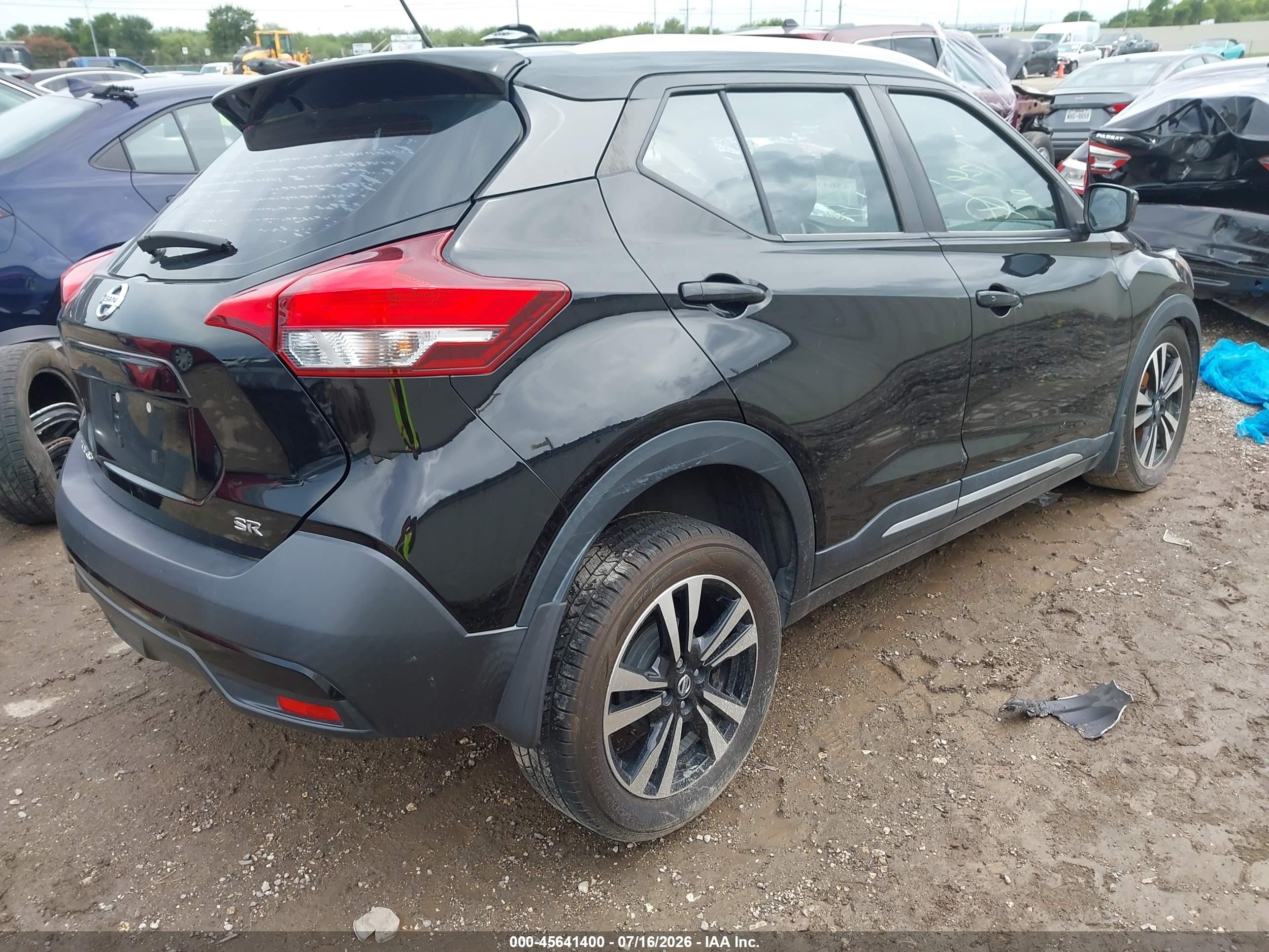 2019 Nissan Kicks Sr Черный vin: 3N1CP5CU8KL521772