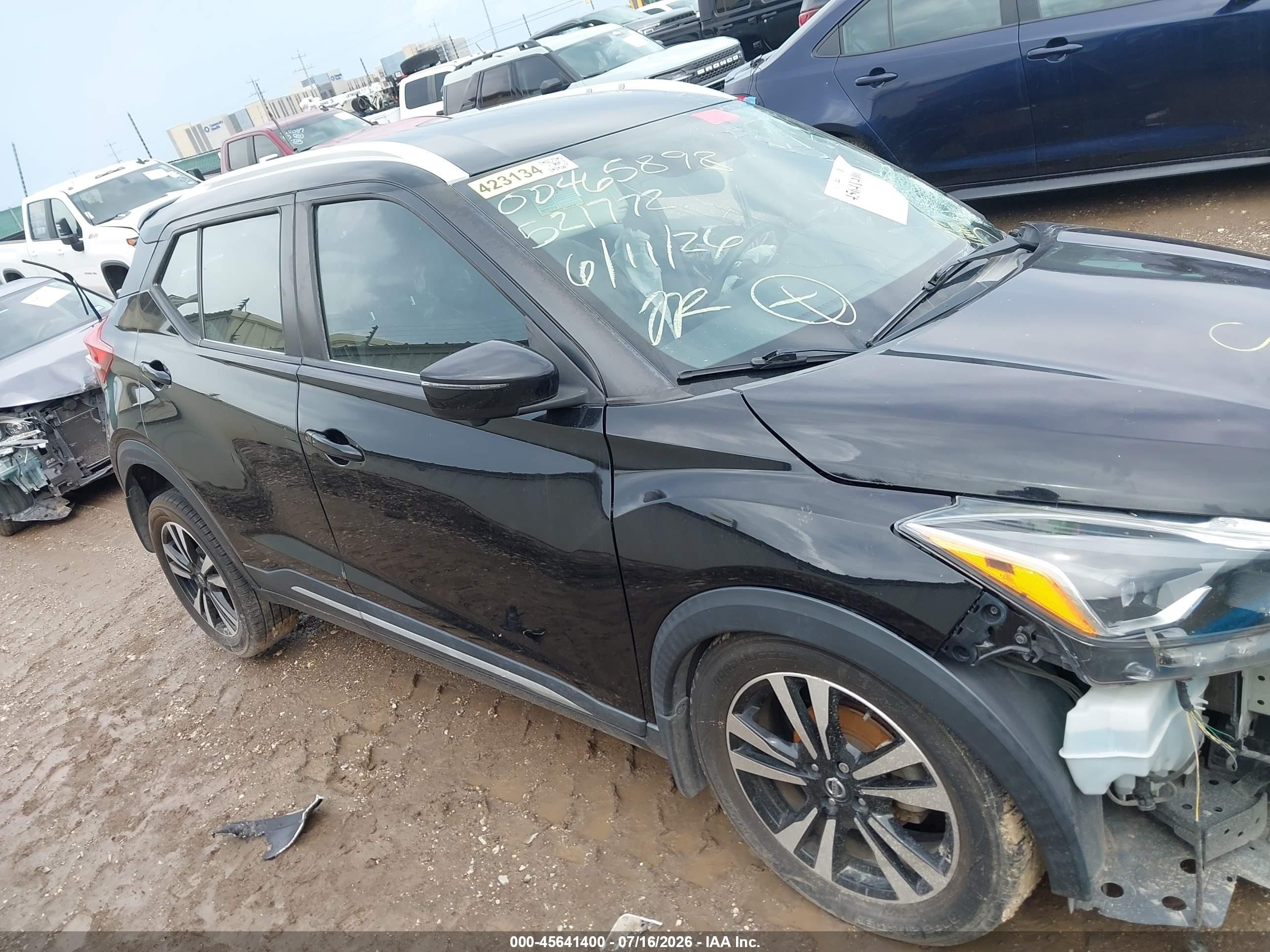 2019 Nissan Kicks Sr Черный vin: 3N1CP5CU8KL521772