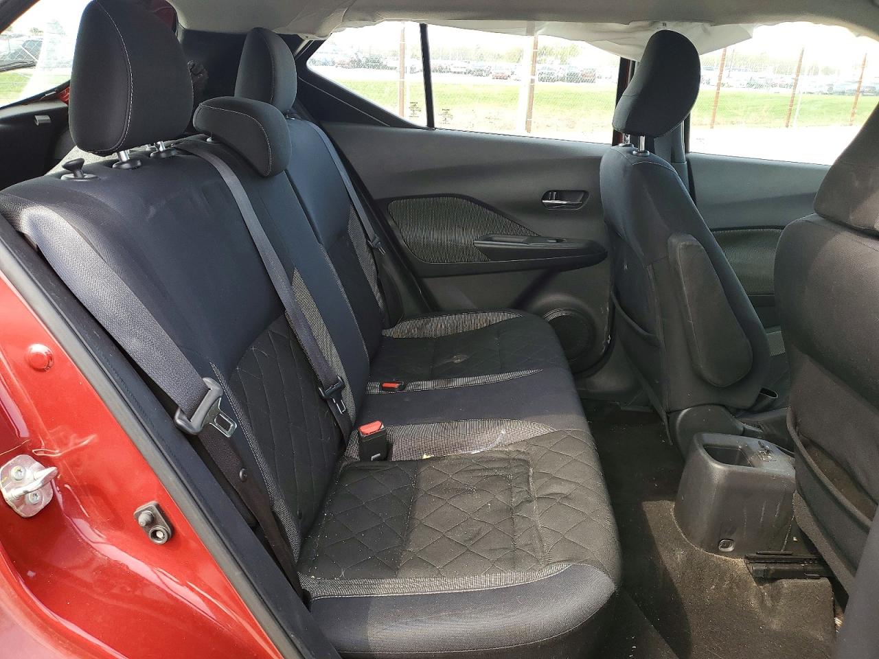 2019 Nissan Kicks Sv Burgundy vin: 3N1CP5CU9KL499300