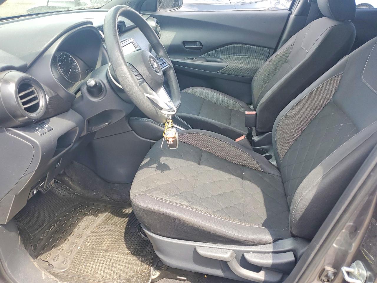2019 Nissan Kicks S Gray vin: 3N1CP5CU9KL511638