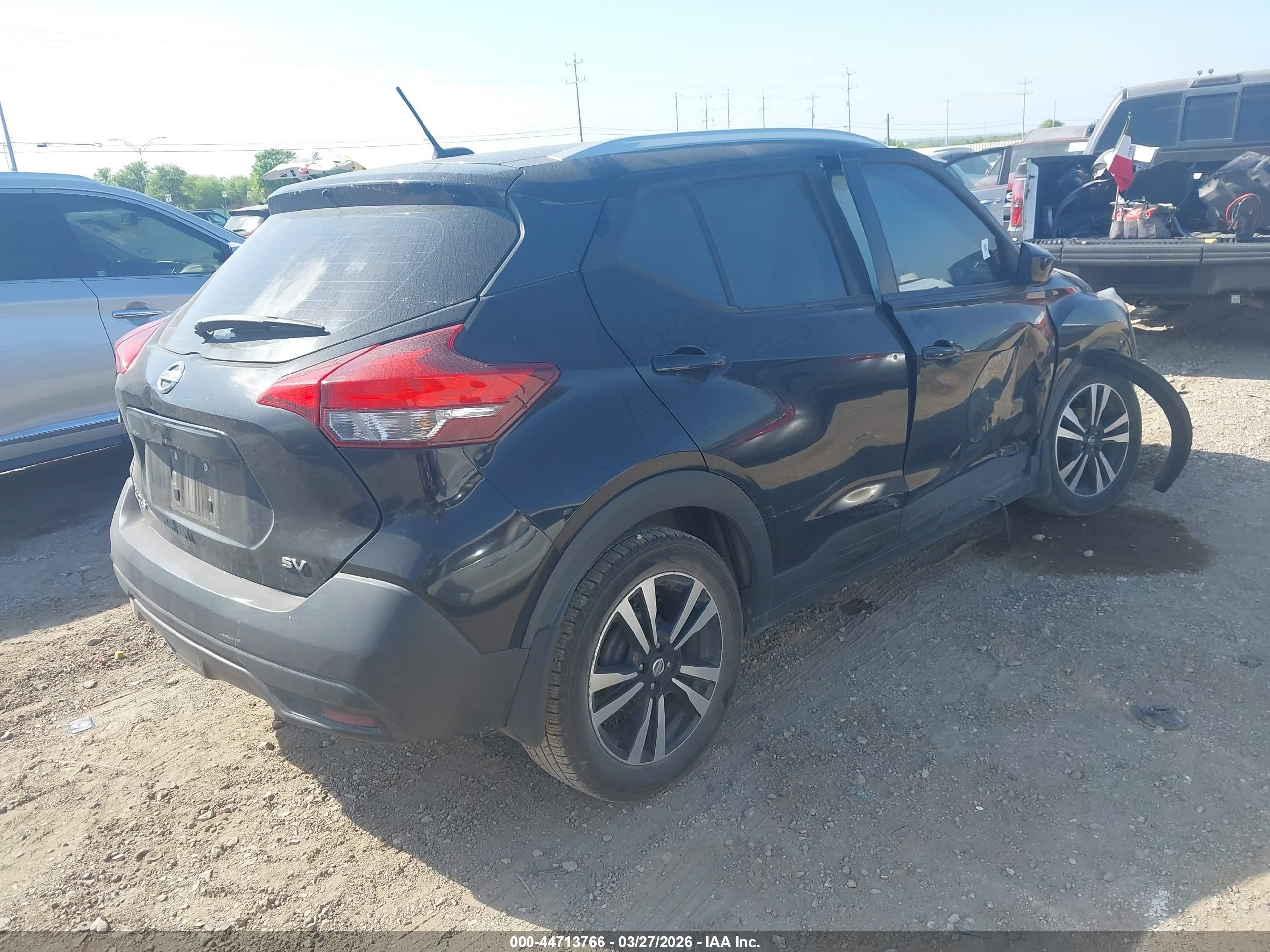 2019 Nissan Kicks Sv Black vin: 3N1CP5CUXKL494865