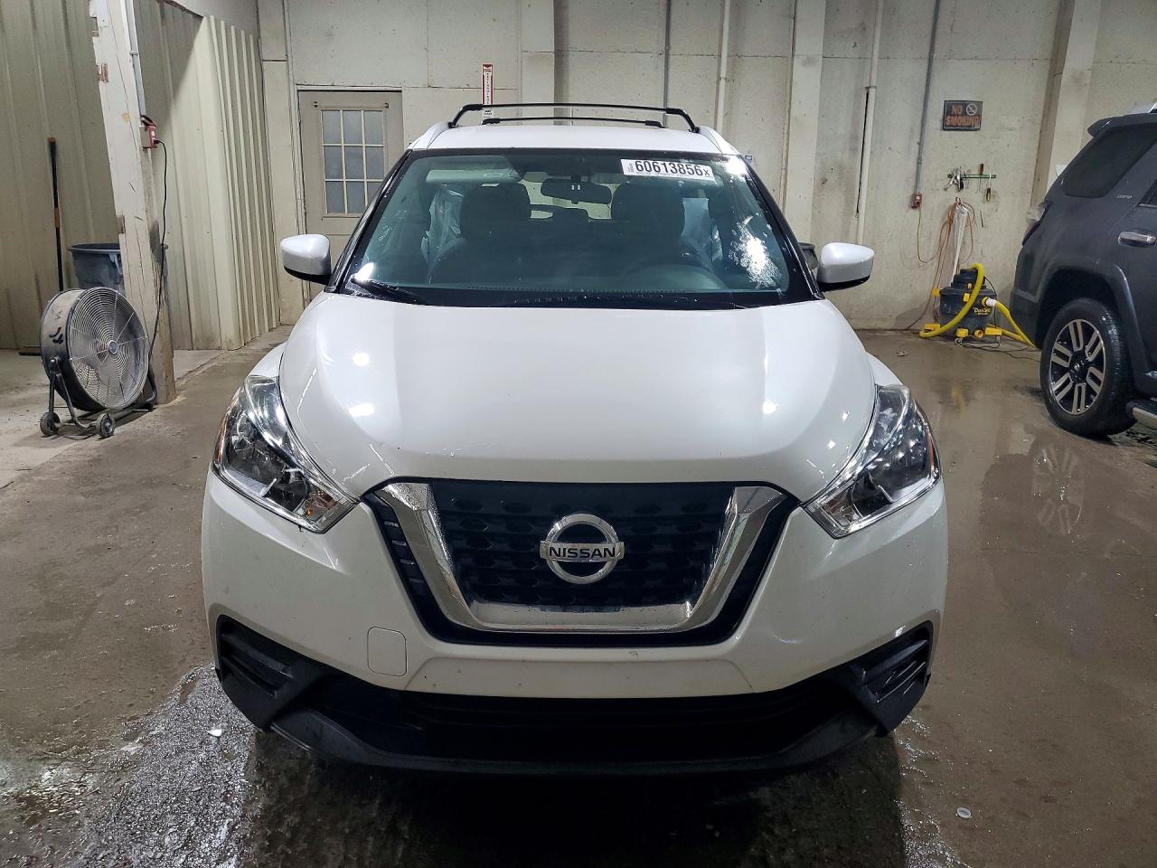 2019 Nissan Kicks Sv White vin: 3N1CP5CUXKL505122