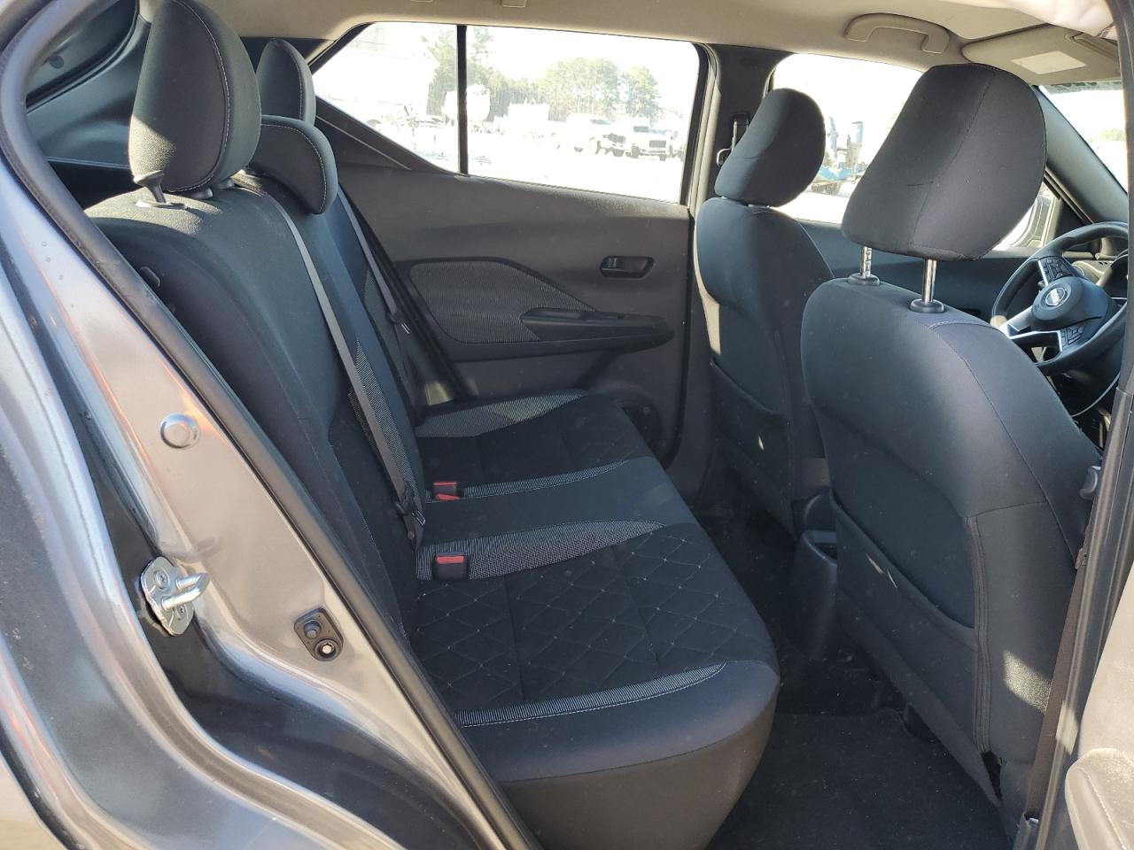 2019 Nissan Kicks S Gray vin: 3N1CP5CUXKL524897