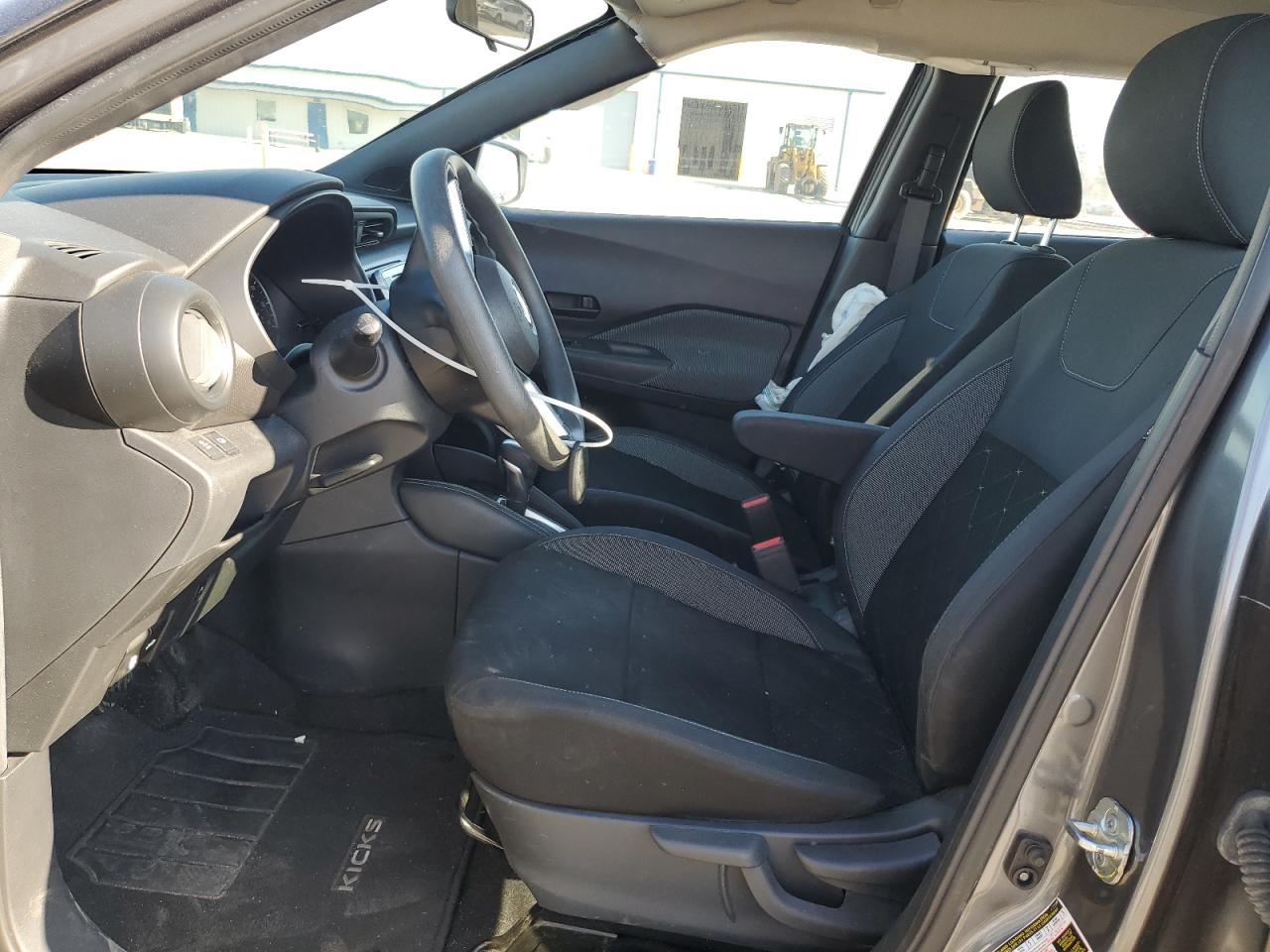 2019 Nissan Kicks S Gray vin: 3N1CP5CUXKL524897