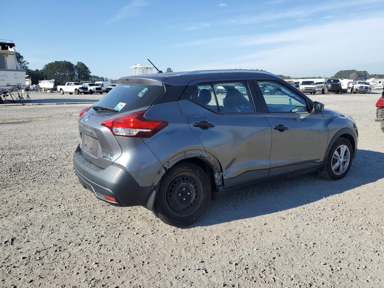 2019 Nissan Kicks S Gray vin: 3N1CP5CUXKL524897