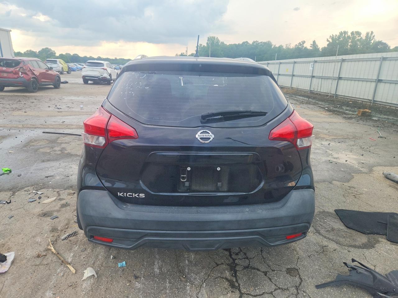 2019 Nissan Kicks S Black vin: 3N1CP5CUXKL565756