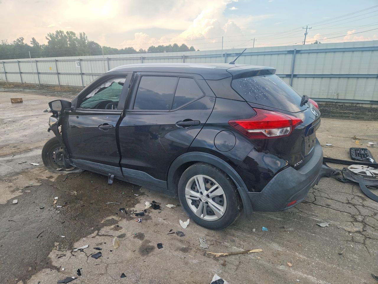 2019 Nissan Kicks S Black vin: 3N1CP5CUXKL565756