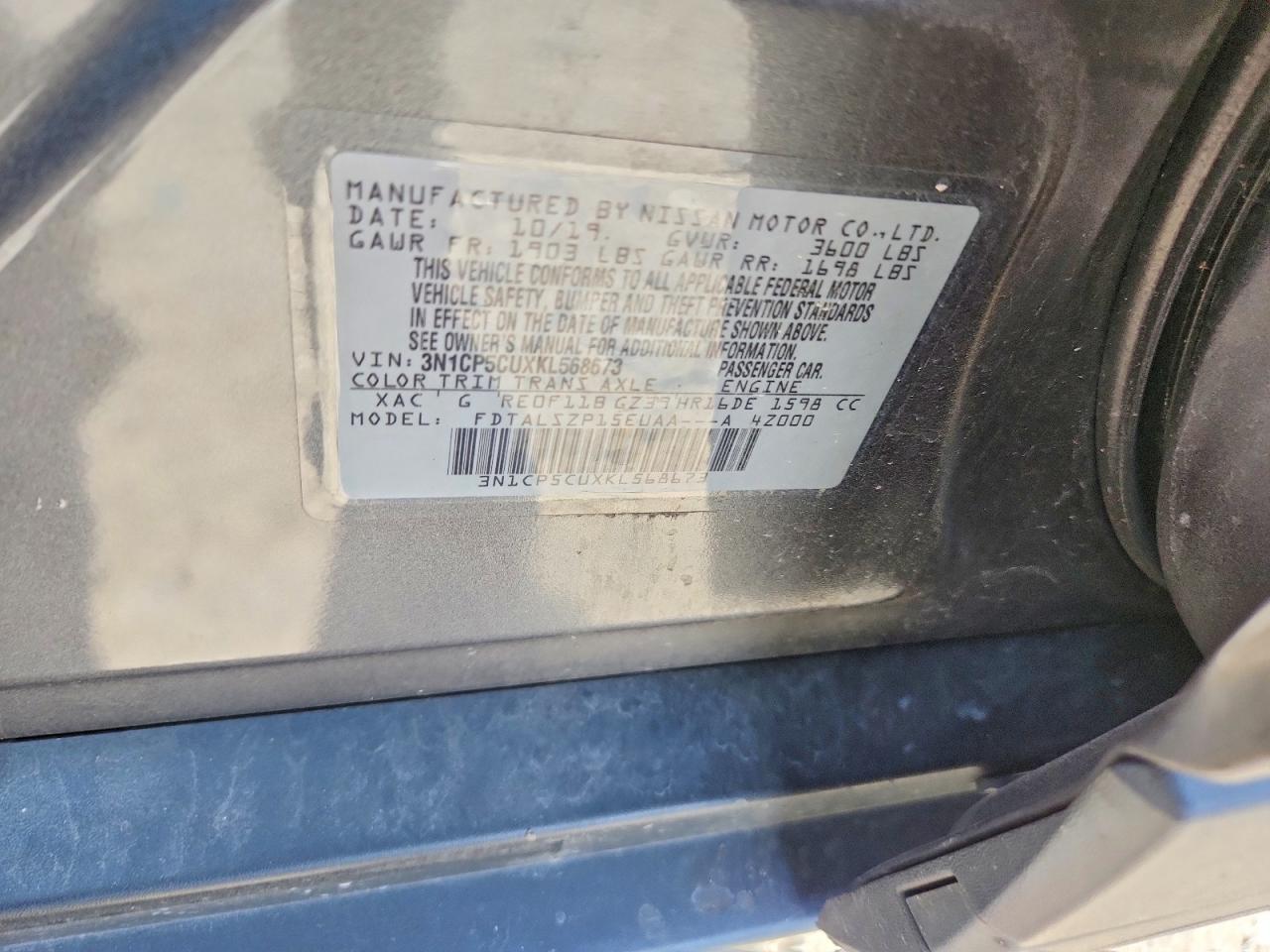 2019 Nissan Kicks Sv Silver vin: 3N1CP5CUXKL568673