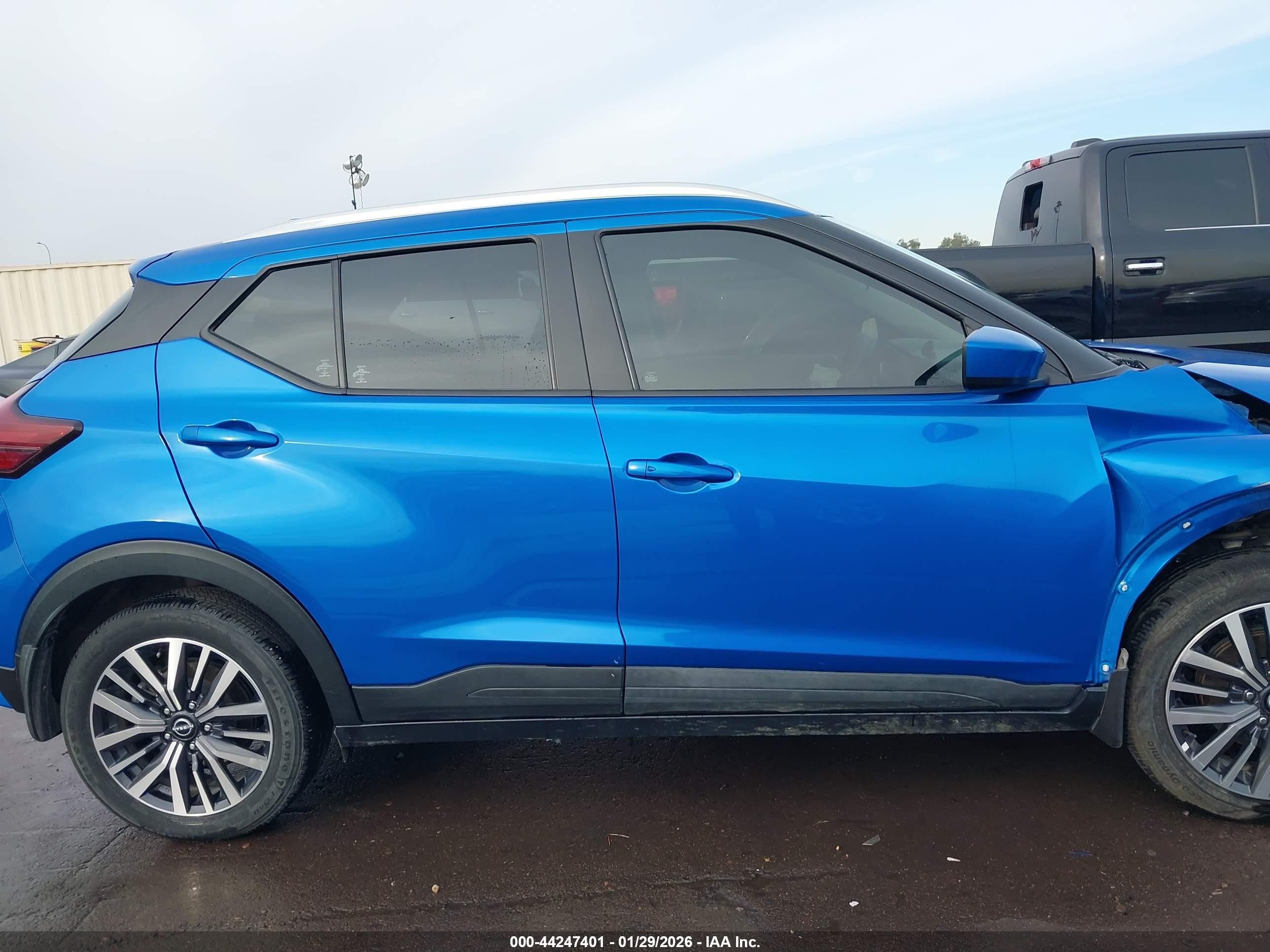 2022 Nissan Kicks Sv Xtronic Cvt Blue vin: 3N1CP5CV0NL481474