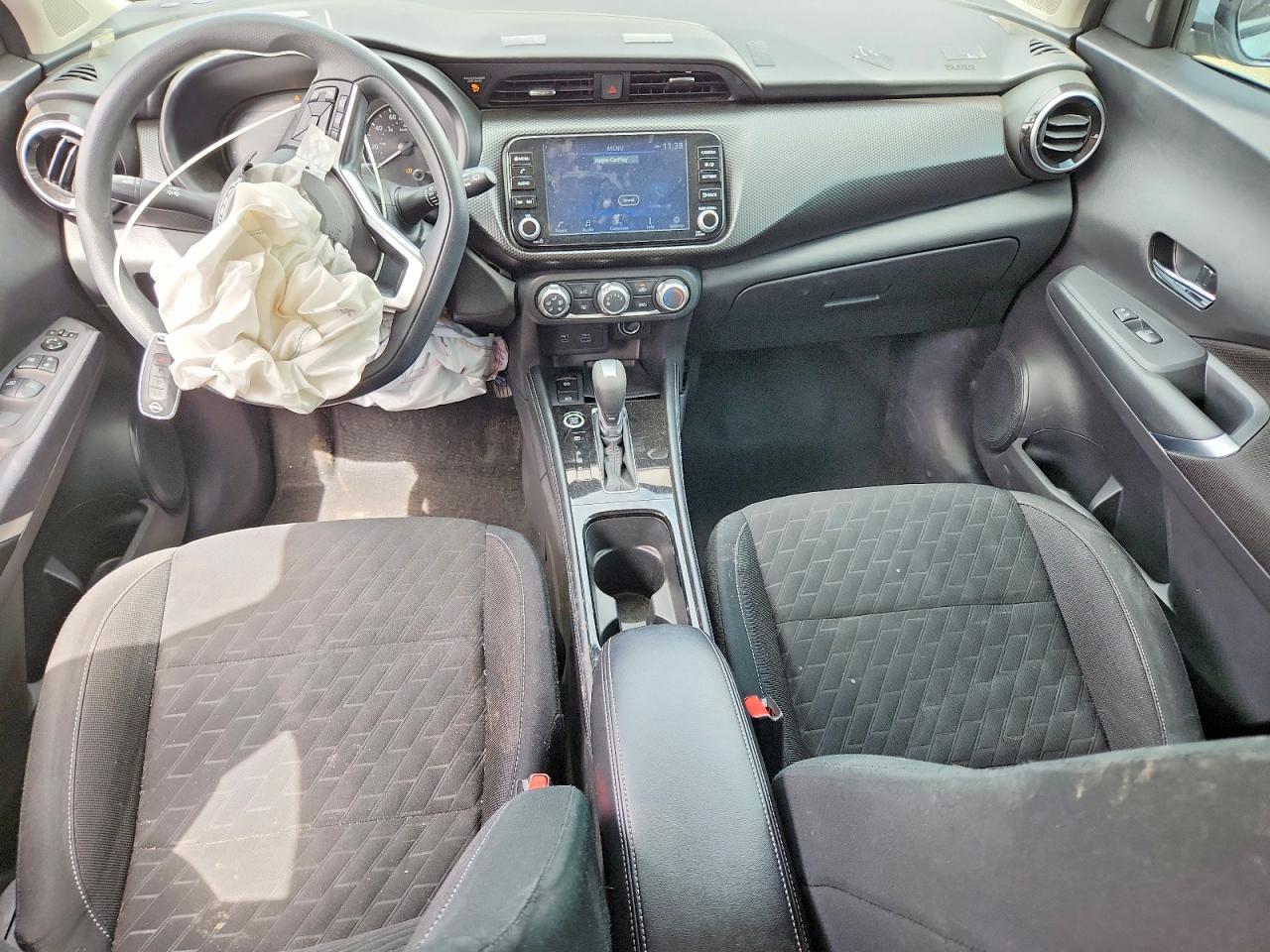 2024 Nissan Kicks Sv Gray vin: 3N1CP5CV0RL556292