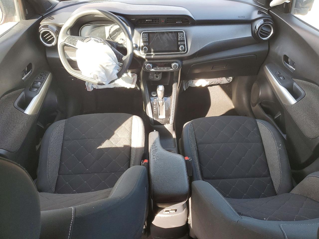 2020 Nissan Kicks Sv Orange vin: 3N1CP5CV1LL499740