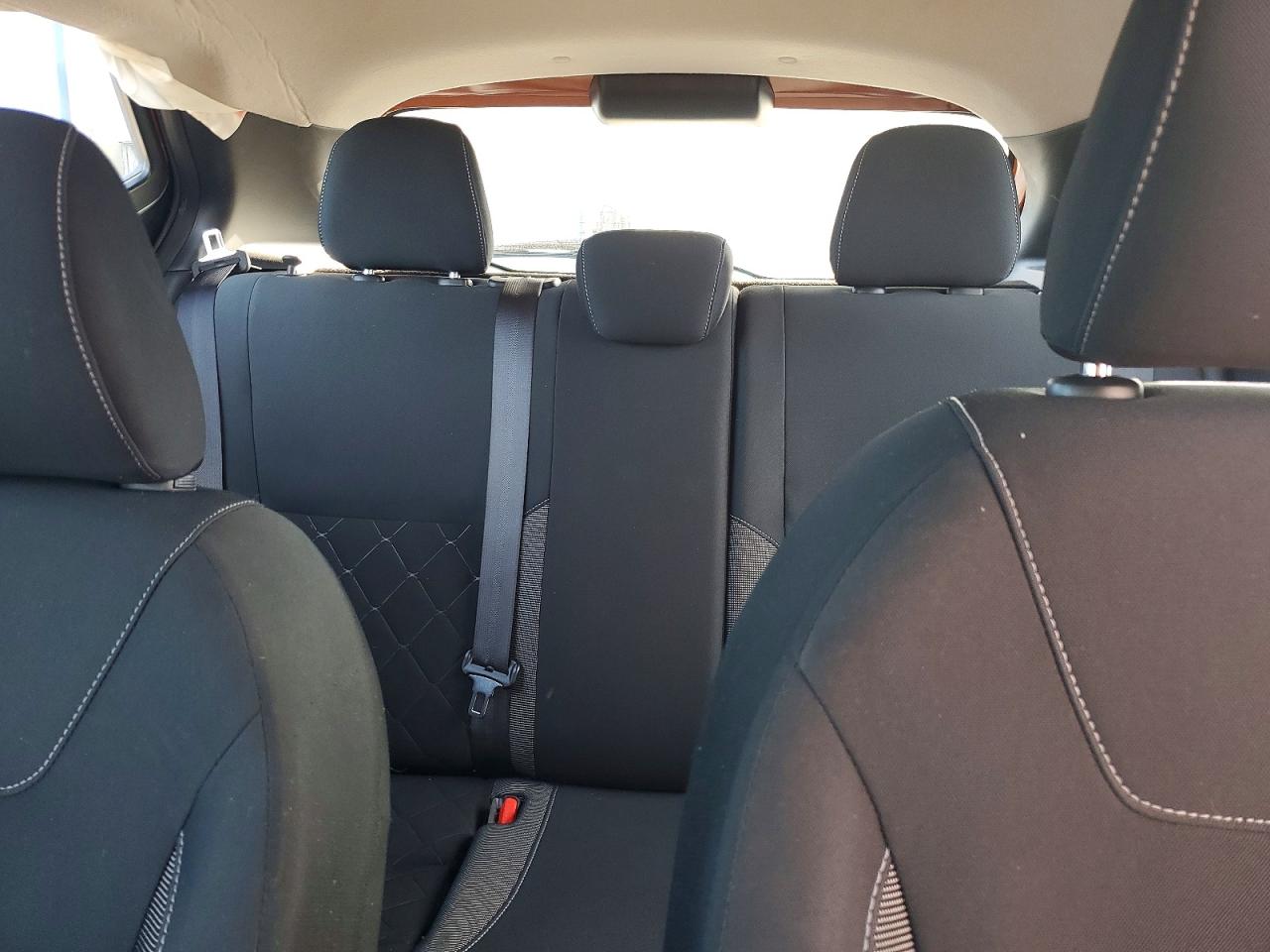 2020 Nissan Kicks Sv Orange vin: 3N1CP5CV1LL499740