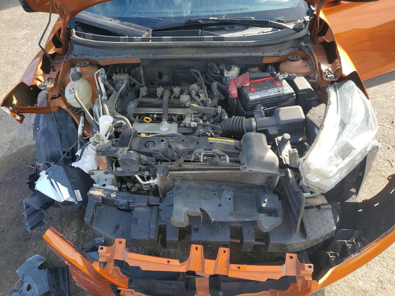 2020 Nissan Kicks Sv Orange vin: 3N1CP5CV1LL499740