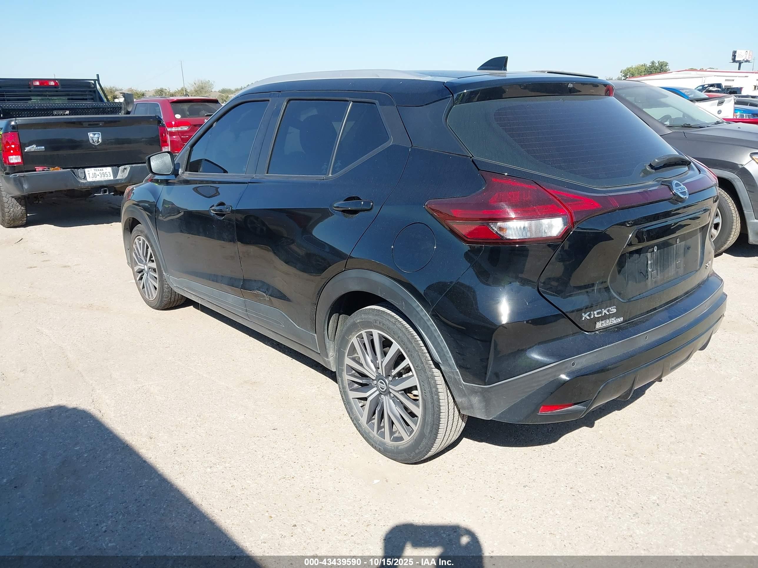 2021 Nissan Kicks Sv Xtronic Cvt Black vin: 3N1CP5CV1ML504906