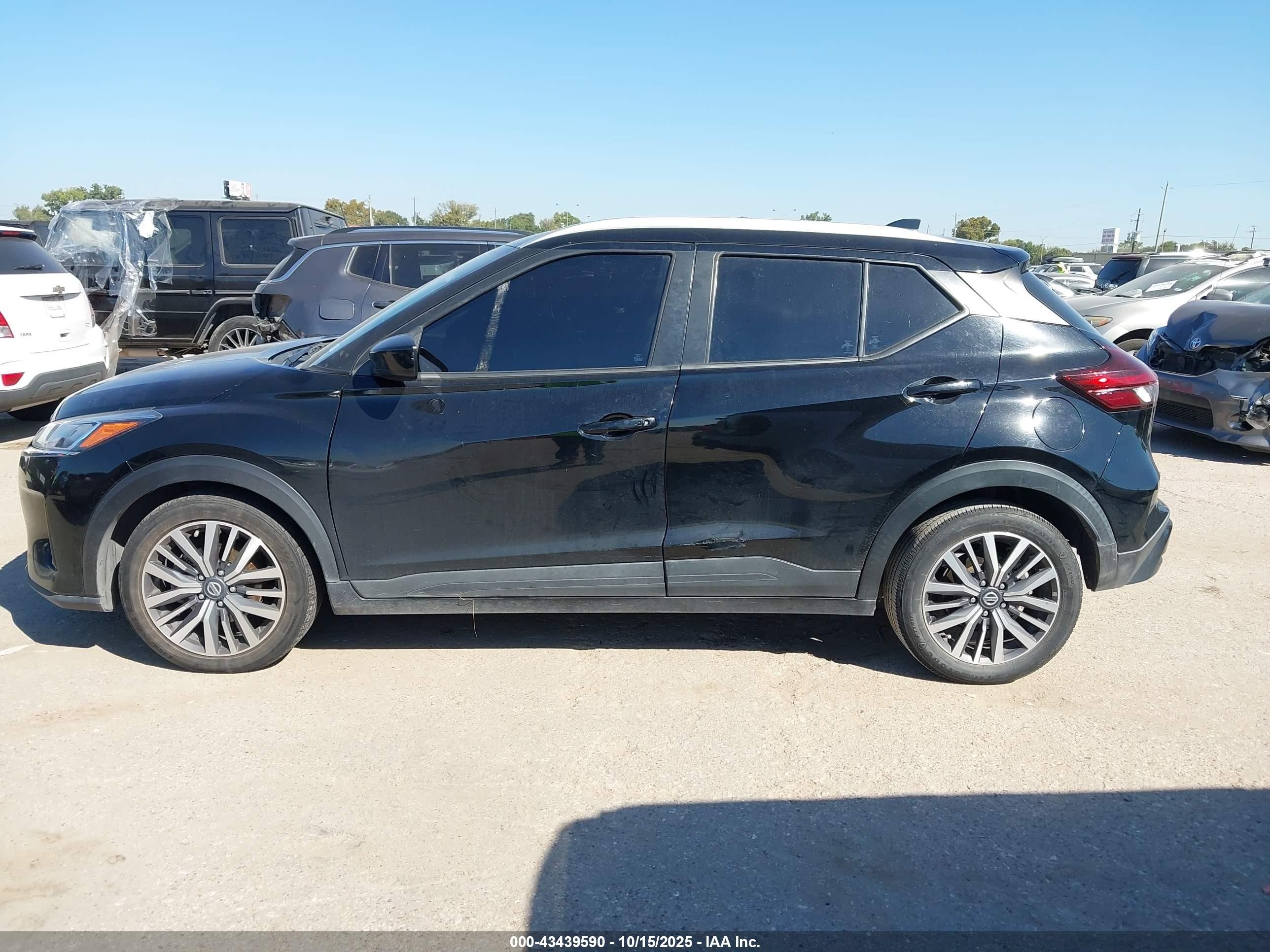 2021 Nissan Kicks Sv Xtronic Cvt Black vin: 3N1CP5CV1ML504906