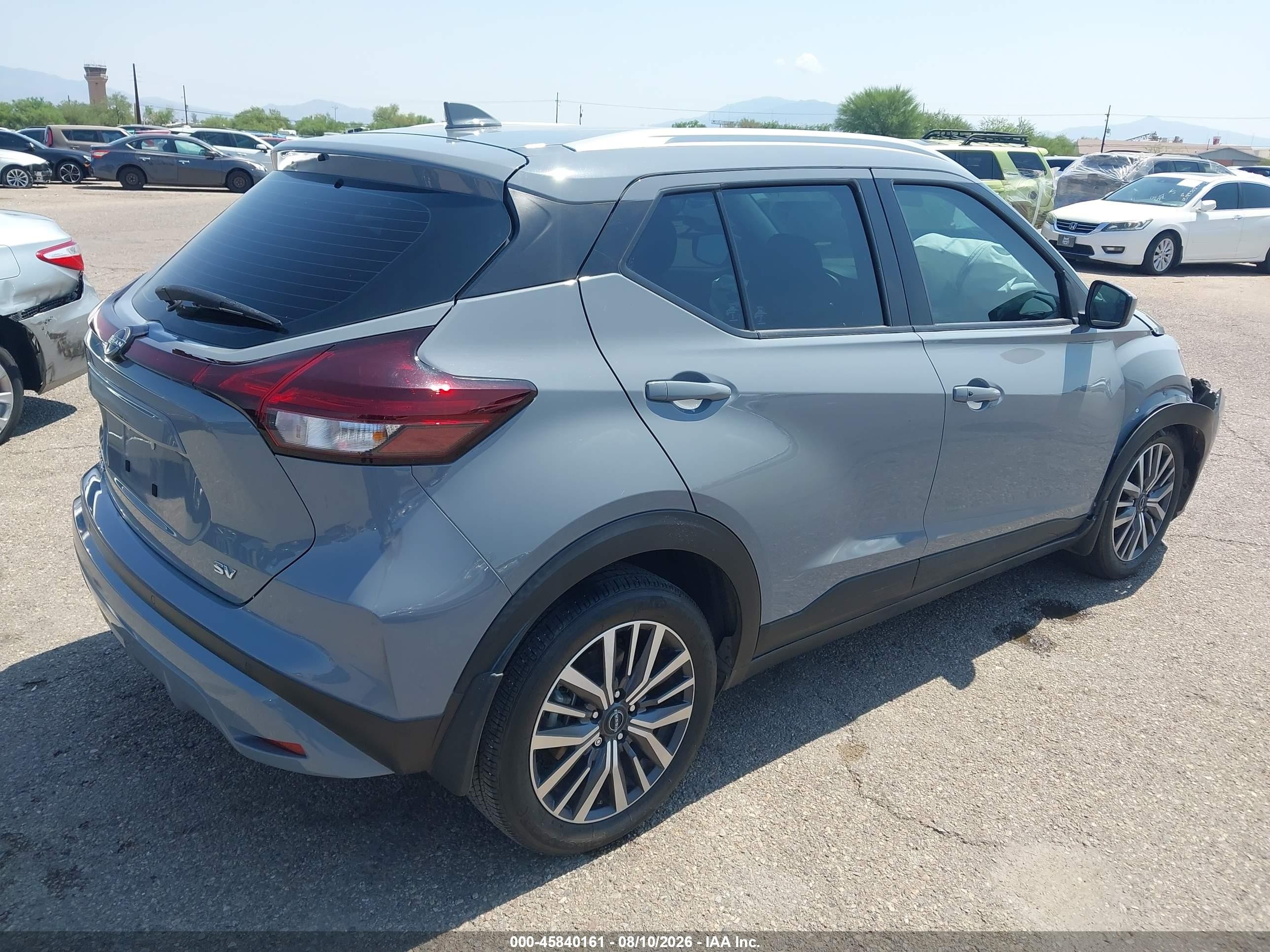 2024 Nissan Kicks Sv Xtronic Cvt Gray vin: 3N1CP5CV1RL517453