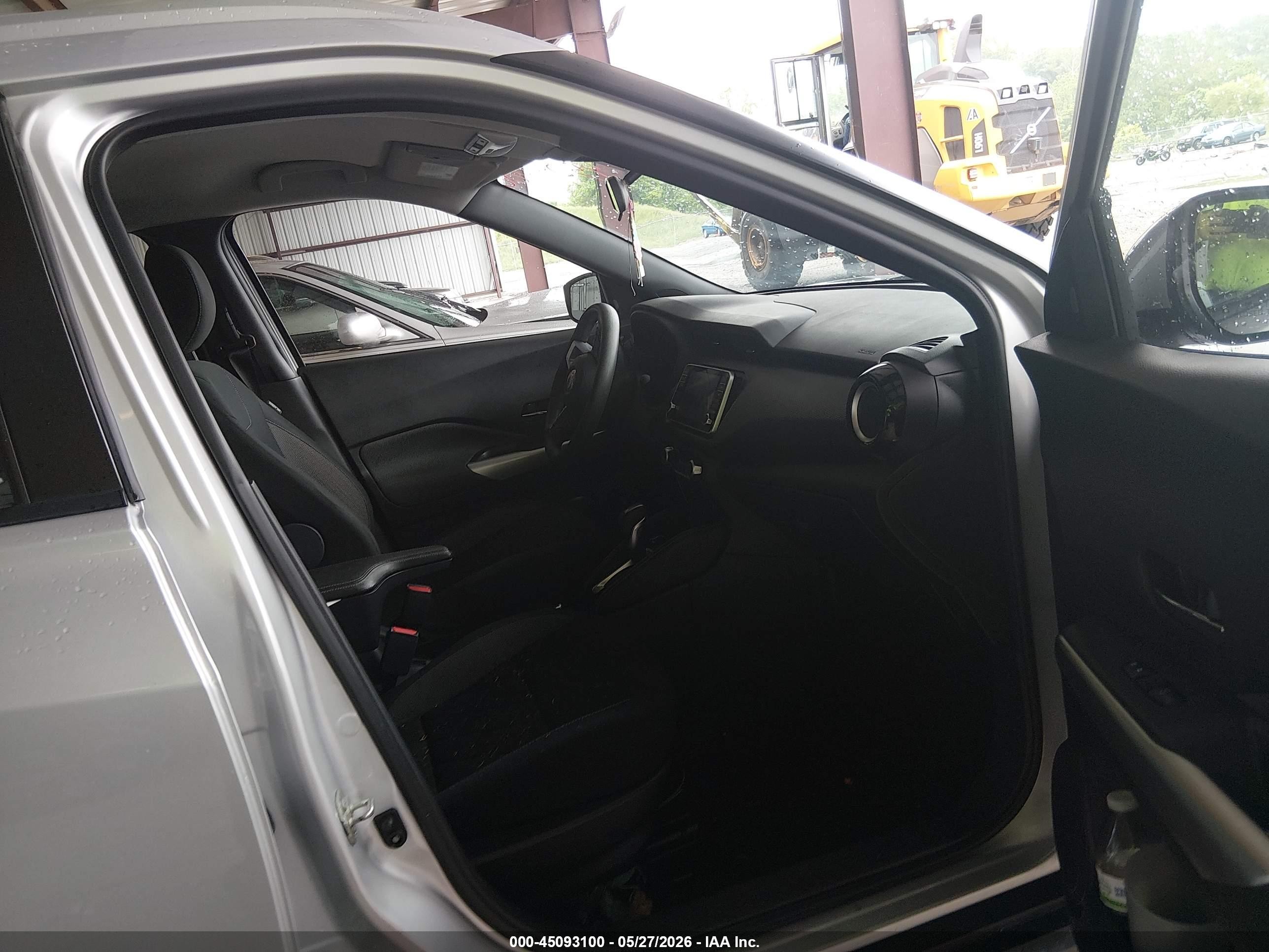 2020 Nissan Kicks Sv Xtronic Cvt Gray vin: 3N1CP5CV2LL545141
