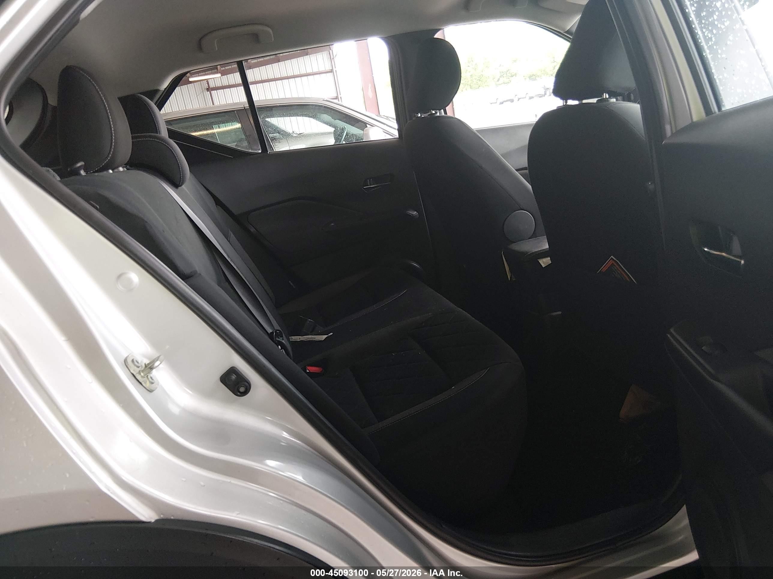 2020 Nissan Kicks Sv Xtronic Cvt Gray vin: 3N1CP5CV2LL545141