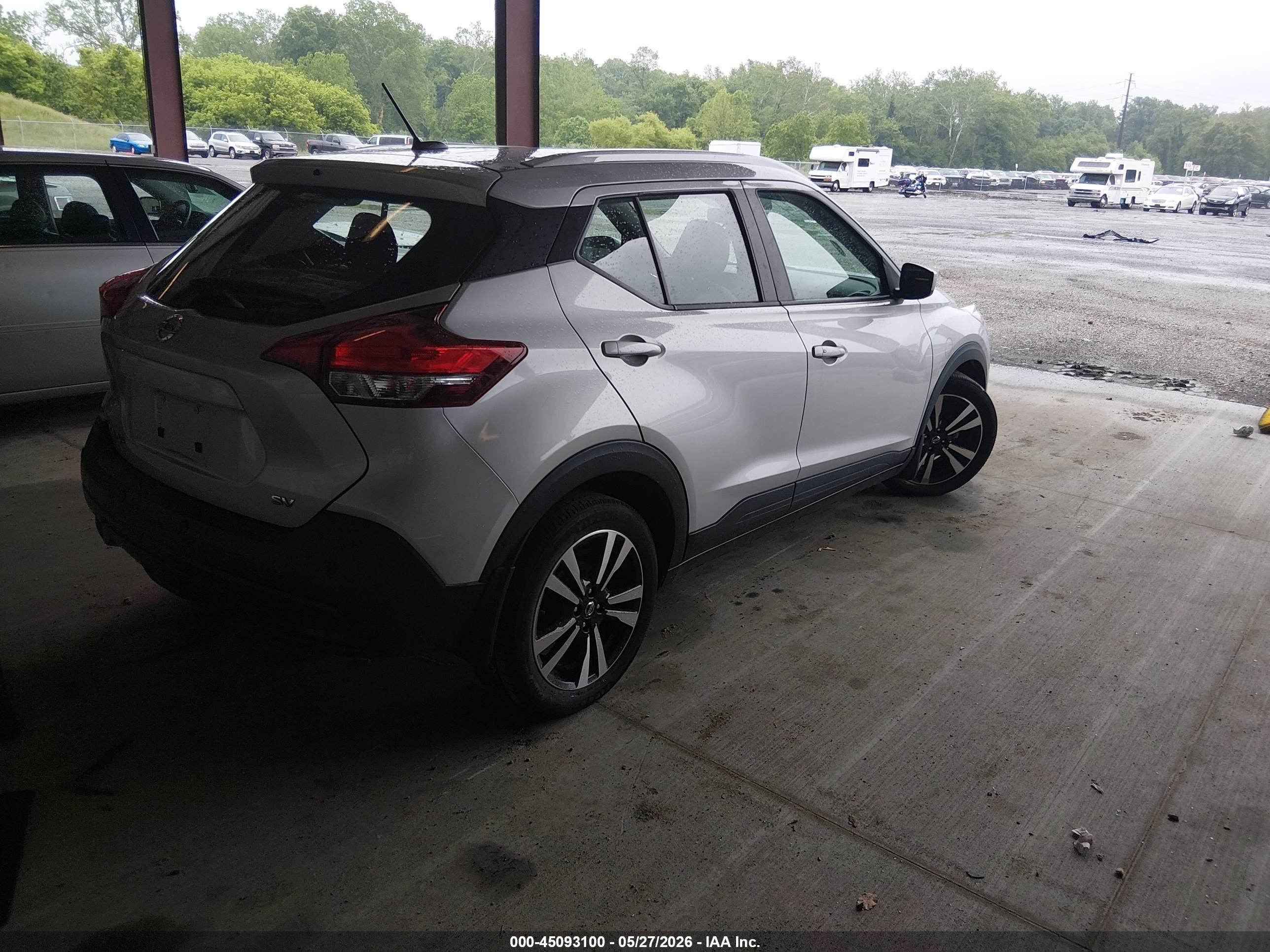 2020 Nissan Kicks Sv Xtronic Cvt Gray vin: 3N1CP5CV2LL545141