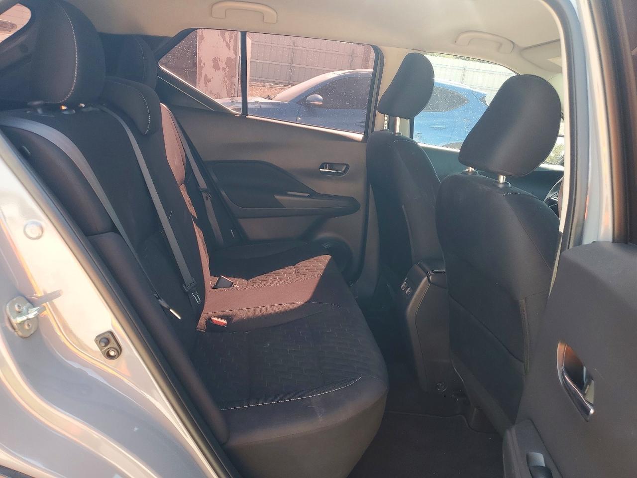 2022 Nissan Kicks Sv Gray vin: 3N1CP5CV3NL496759