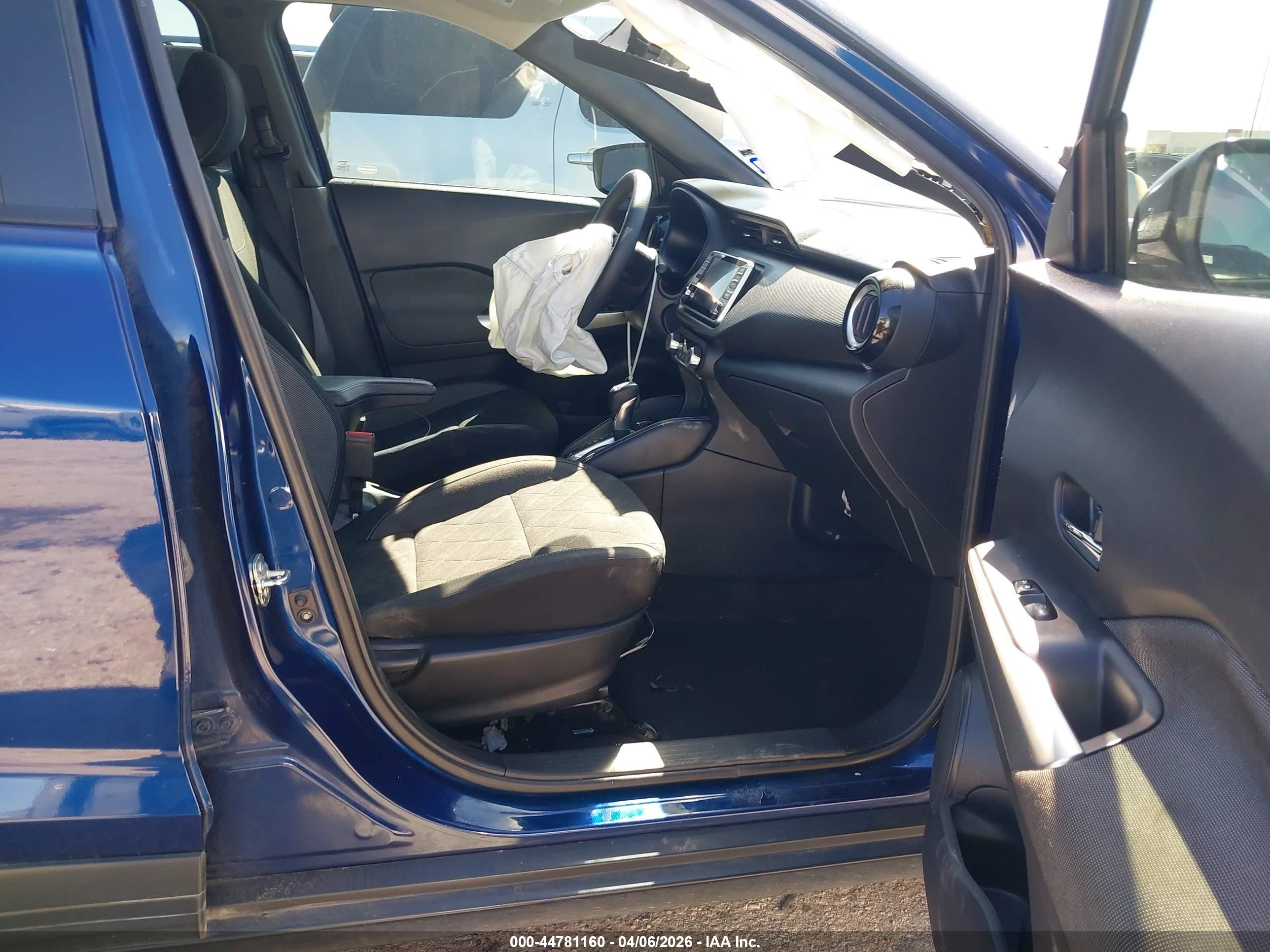 2020 Nissan Kicks Sv Xtronic Cvt Blue vin: 3N1CP5CV4LL543276