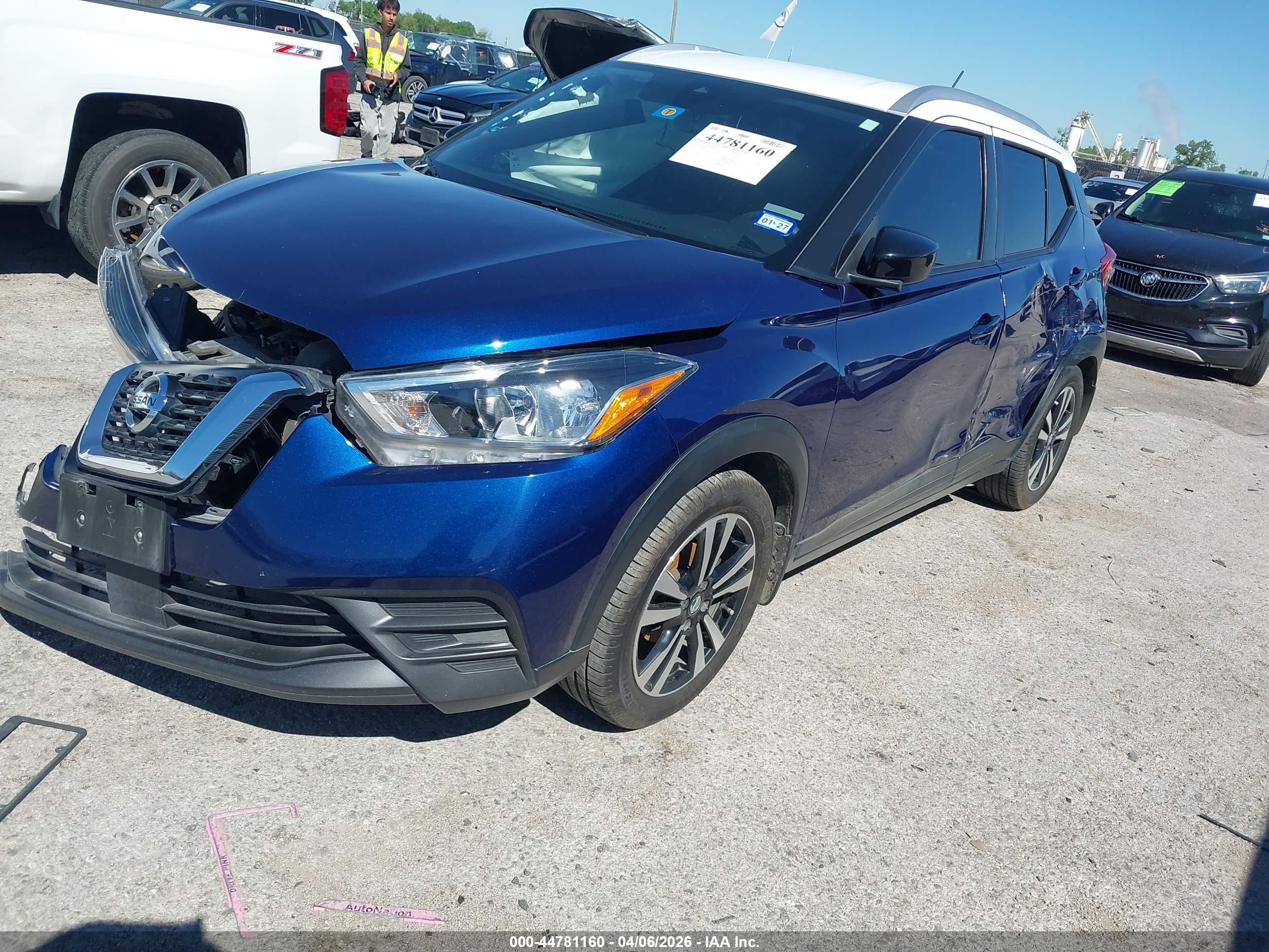 2020 Nissan Kicks Sv Xtronic Cvt Blue vin: 3N1CP5CV4LL543276