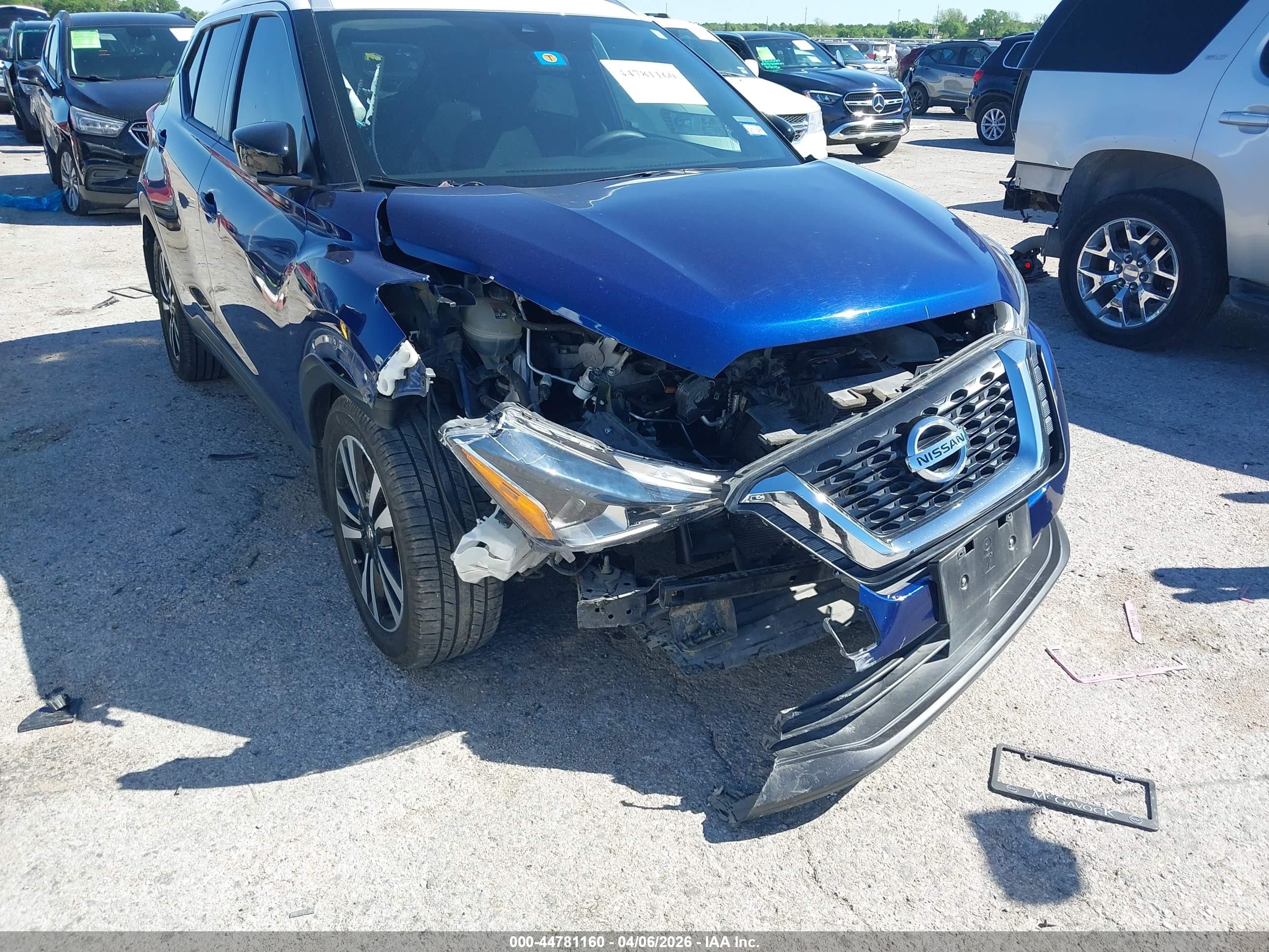 2020 Nissan Kicks Sv Xtronic Cvt Blue vin: 3N1CP5CV4LL543276