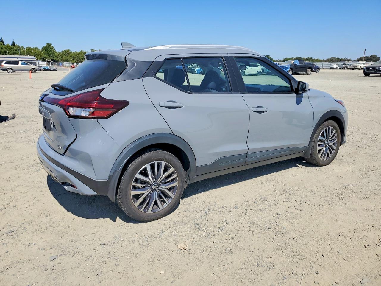 2021 Nissan Kicks Sv Gray vin: 3N1CP5CV4ML545532