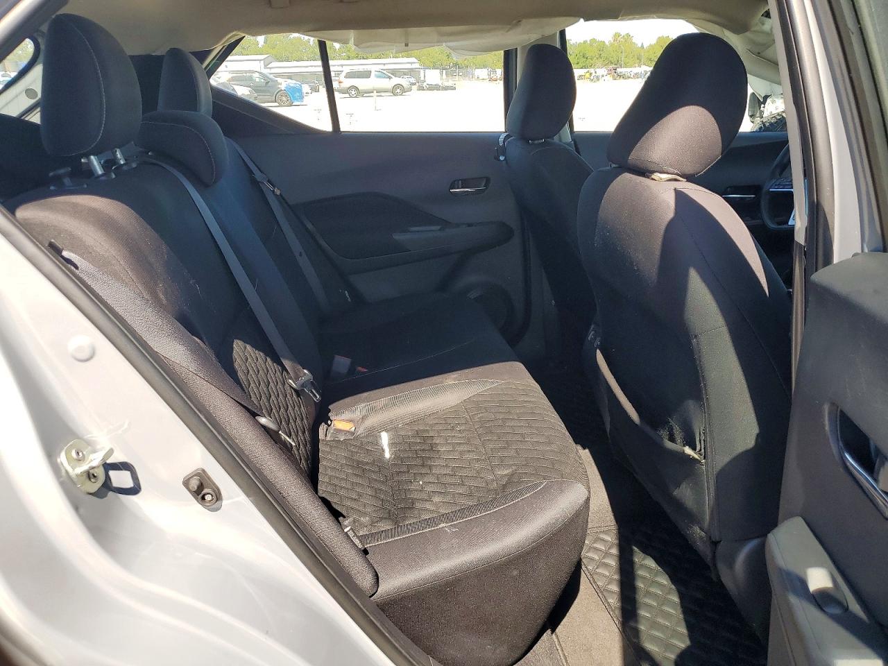 2021 Nissan Kicks Sv Gray vin: 3N1CP5CV4ML545532